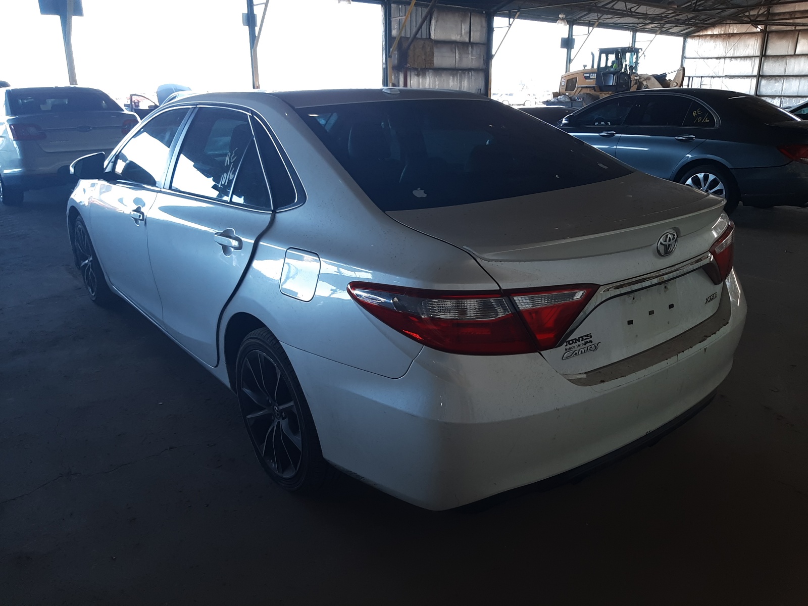 Photo 3 from auction – 2015 TOYOTA CAMRY LE with VIN 4T1BF1FK2FU497944