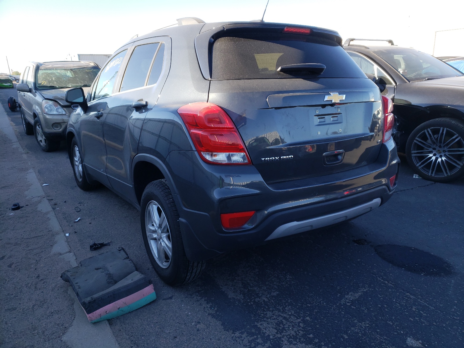 Photo 3 from auction – 2018 CHEVROLET TRAX 1LT with VIN 3GNCJPSB4JL313971