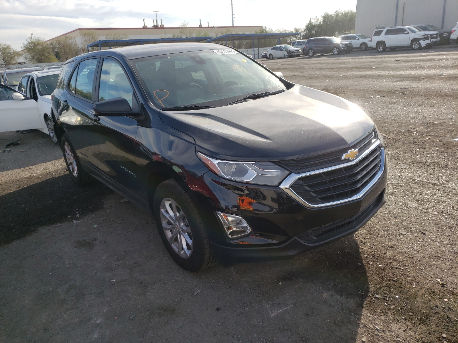 Photo 1 from auction – 2020 CHEVROLET EQUINOX LS with VIN 2GNAXHEV4L6227181