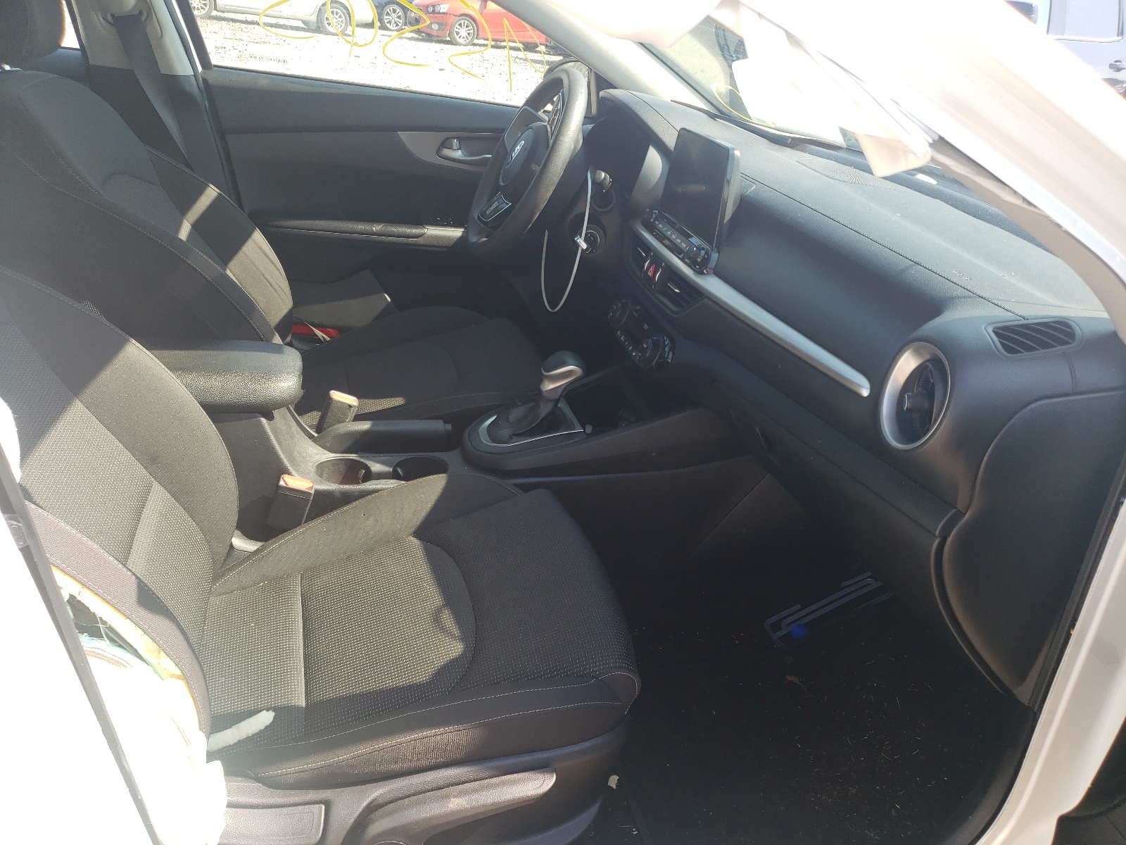 Photo 5 from auction – 2019 KIA FORTE FE with VIN 3KPF24AD3KE007421