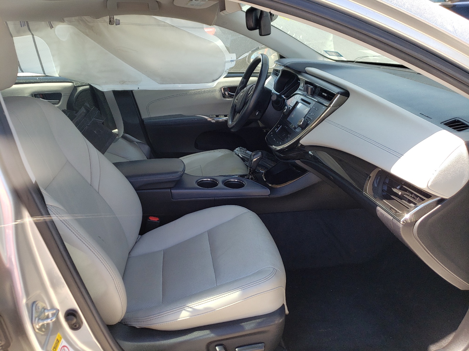 Photo 5 from auction – 2015 TOYOTA AVALON HYB with VIN 4T1BD1EB6FU047365