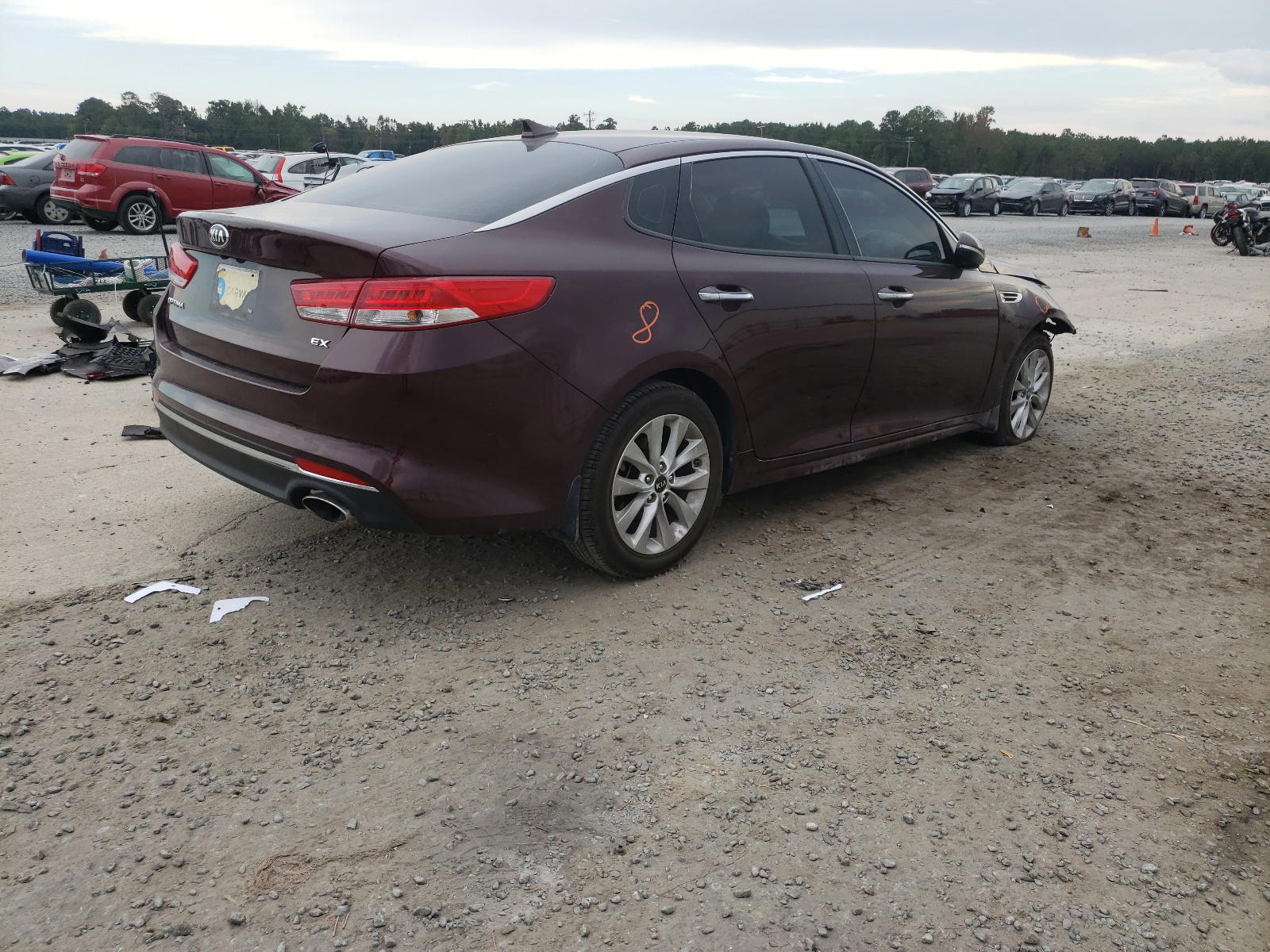 Photo 4 from auction – 2016 KIA OPTIMA with VIN 5XXGU4L39GG119285