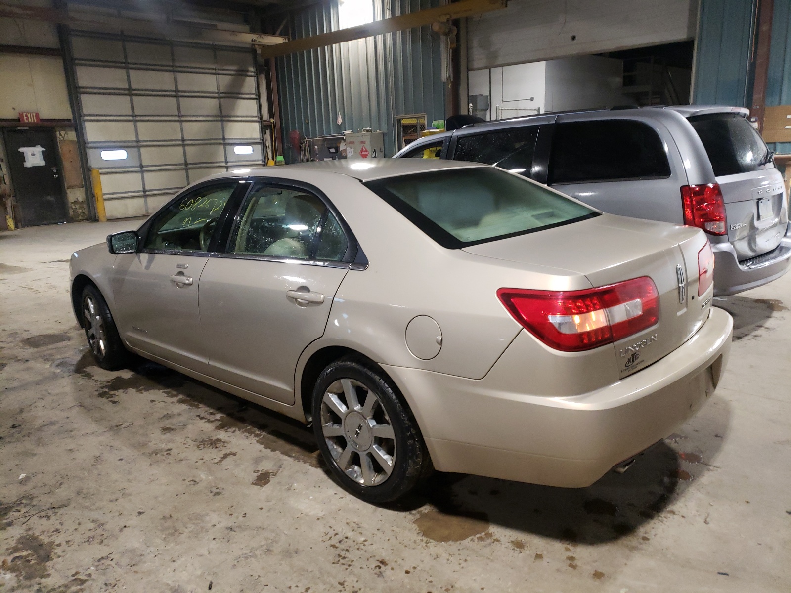 Photo 3 from auction – 2006 LINCOLN ZEPHYR with VIN 3LNHM26186R654199