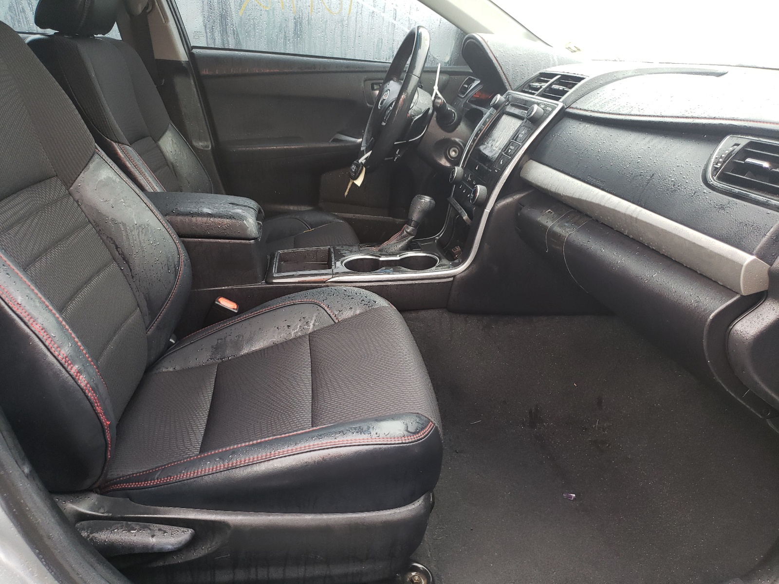 Photo 5 from auction – 2017 TOYOTA CAMRY LE with VIN 4T1BF1FK2HU429145