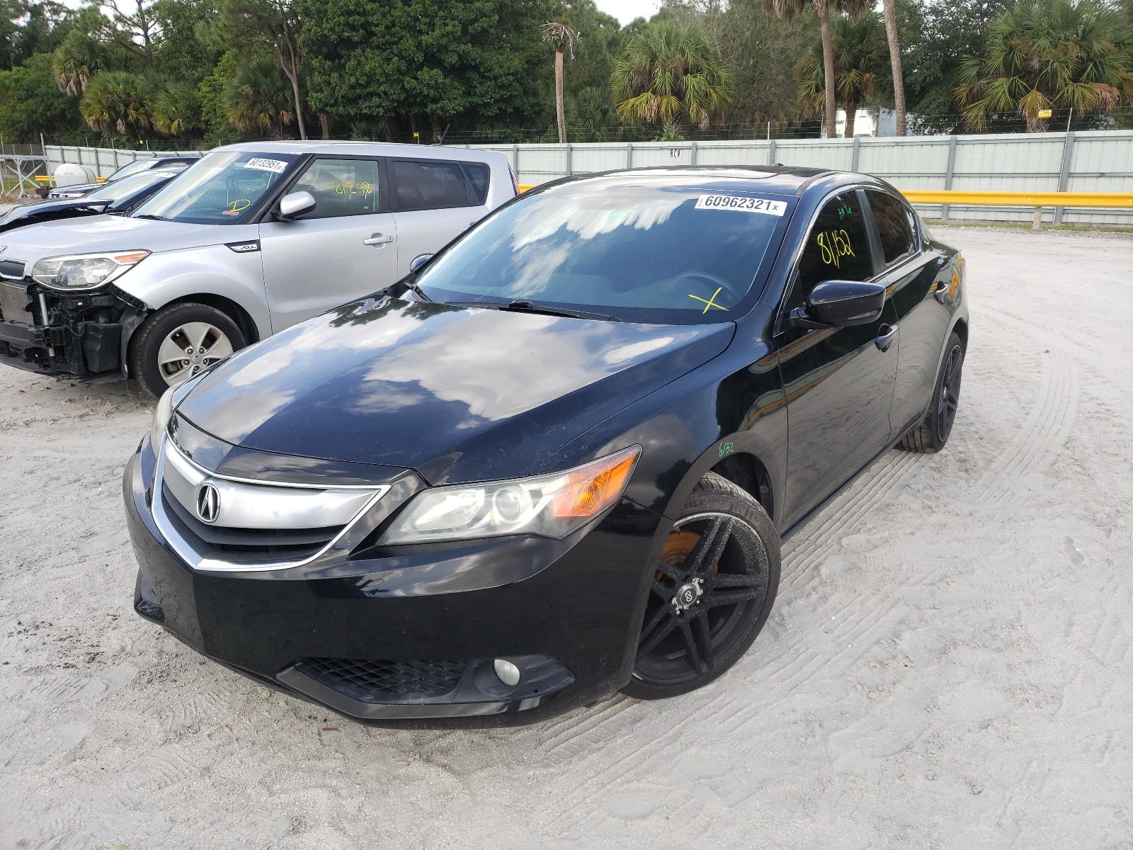 Photo 2 from auction – 2014 ACURA ILX 24 PRE with VIN 19VDE2E50EE000834