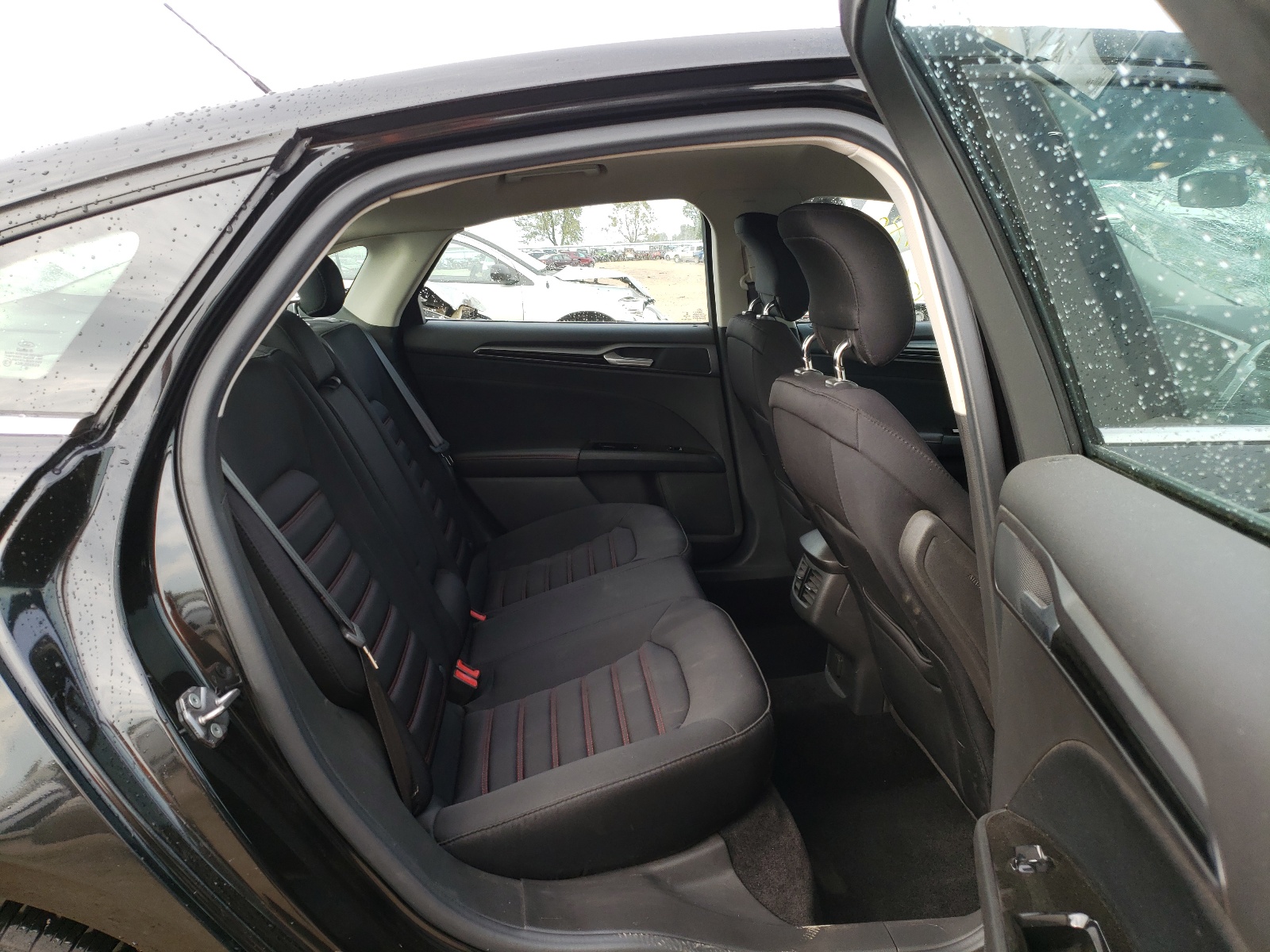 Photo 6 from auction – 2013 FORD FUSION SE with VIN 3FA6P0H95DR278400