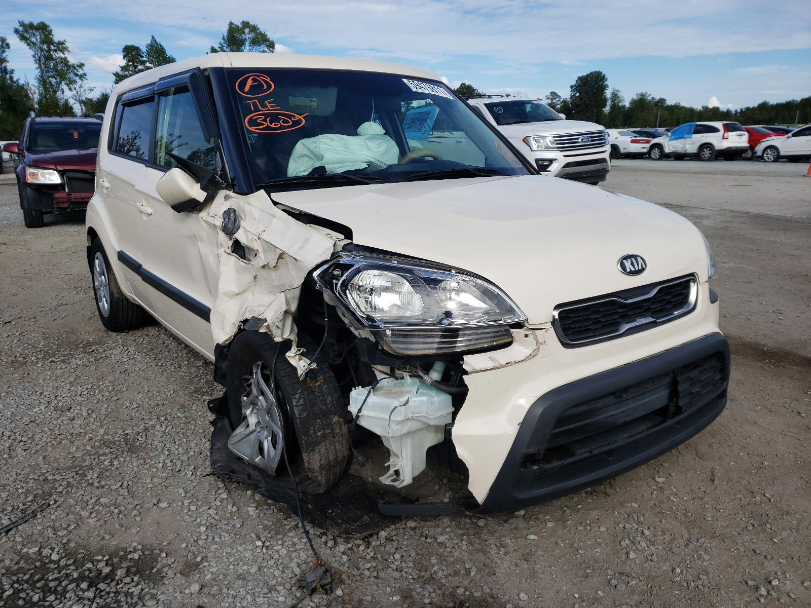KIA SOUL 2013 with VIN KNDJT2A53D7760759 - Photo from auction