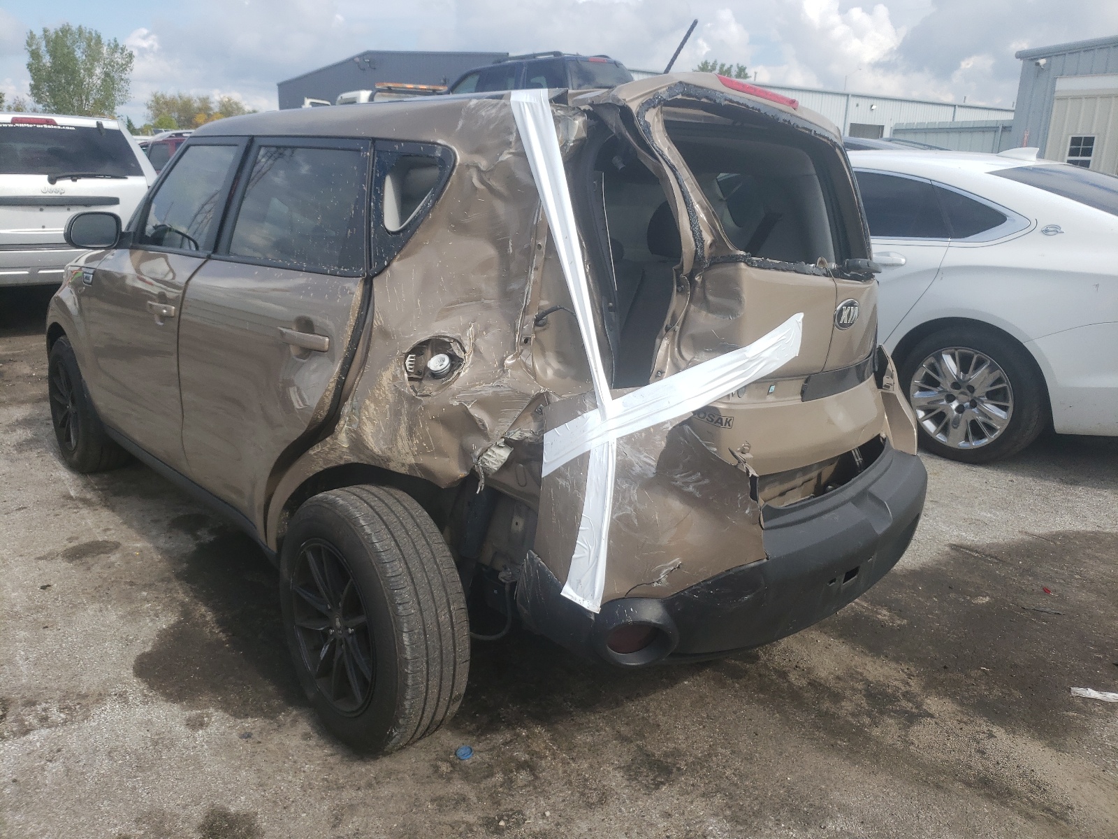 Photo 3 from auction – 2016 KIA SOUL with VIN KNDJN2A20G7252141