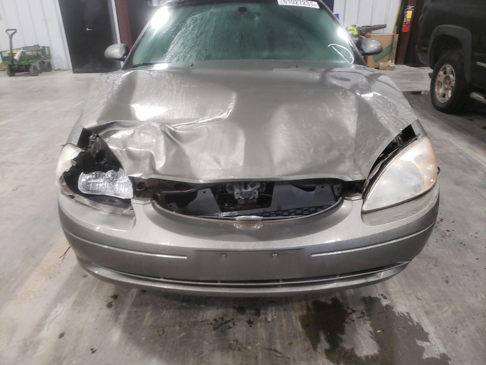 Photo 9 from auction – 2002 FORD TAURUS SE with VIN 1FAFP53U22G283454