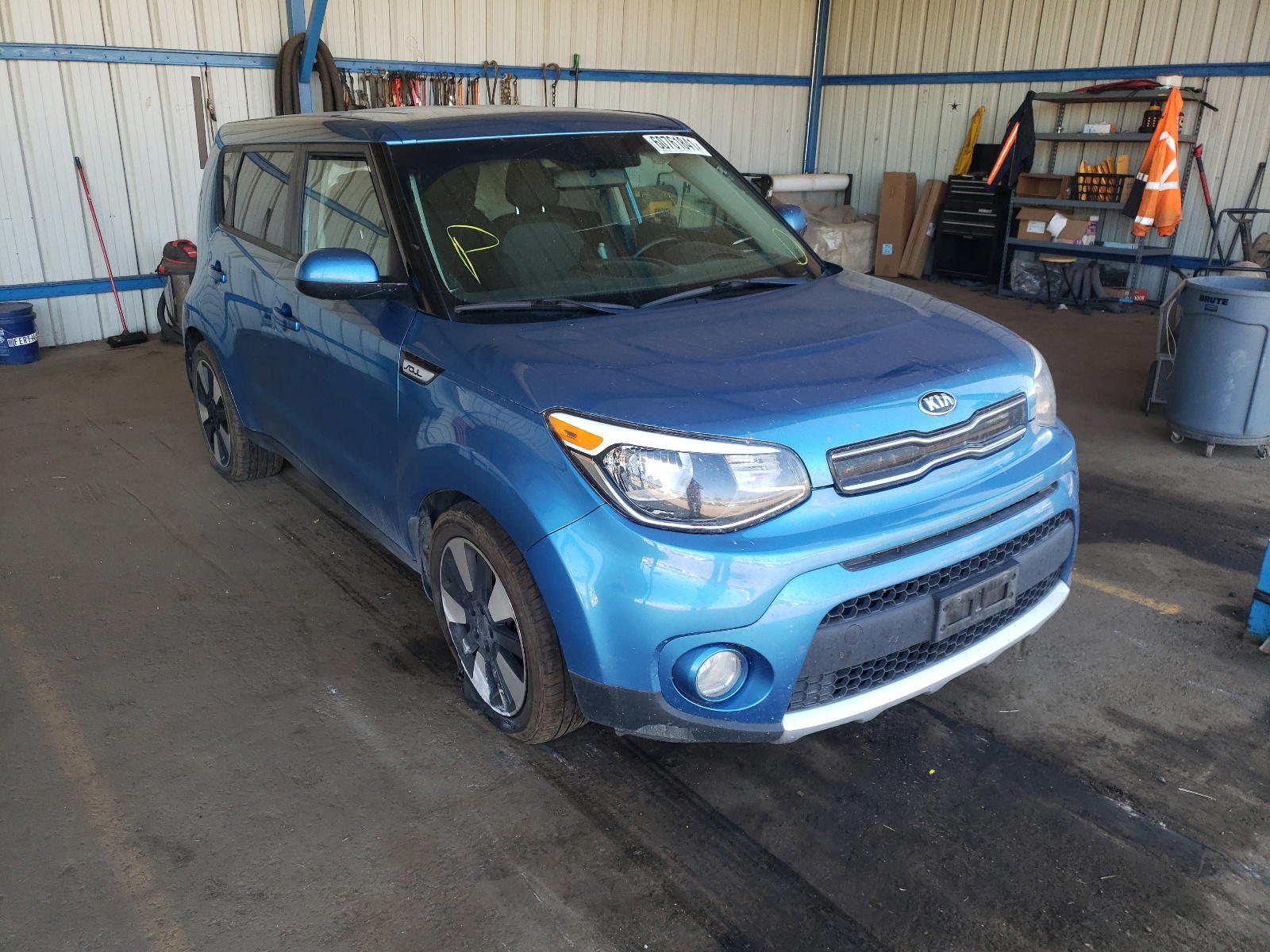 KIA SOUL + 2017 with VIN KNDJP3A53H7463457 - Photo from auction