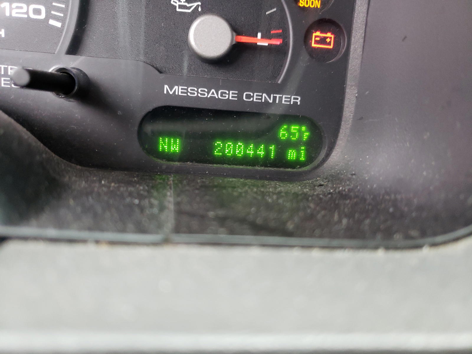 Photo 8 from auction – 2005 FORD EXPLORER X with VIN 1FMZU73K25UA02491