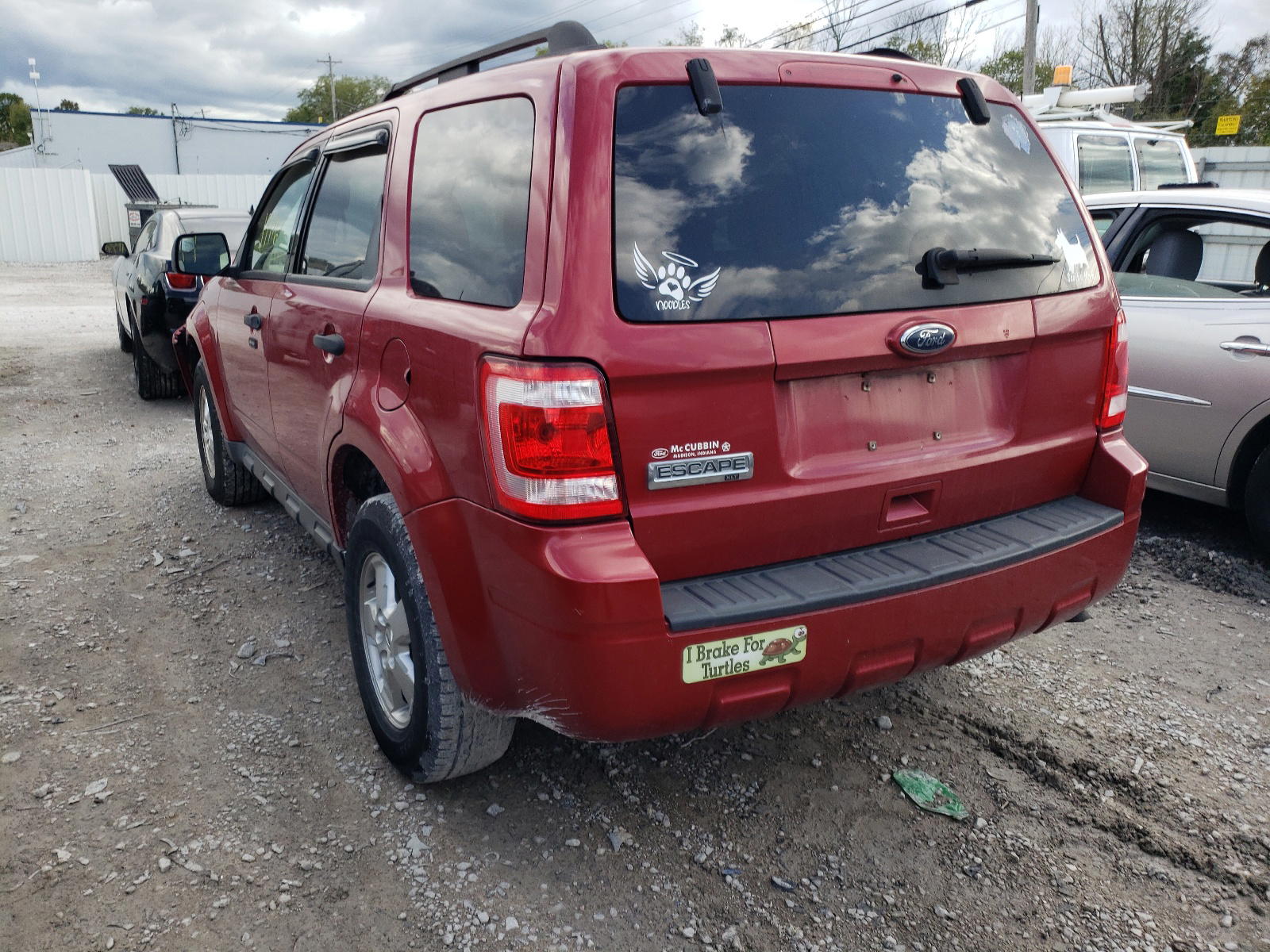 Photo 3 from auction – 2010 FORD ESCAPE XLT with VIN 1FMCU0D76AKA42201