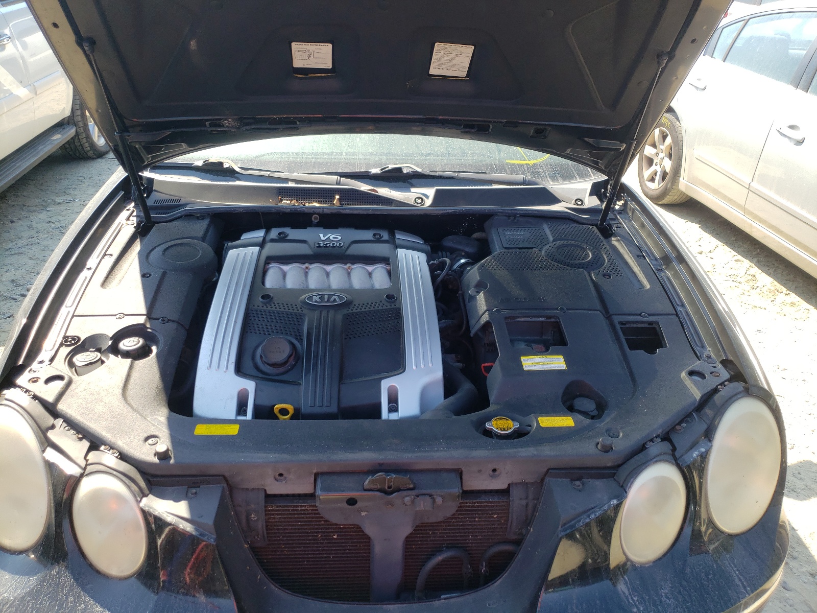 Photo 7 from auction – 2005 KIA AMANTI with VIN KNALD124155053658