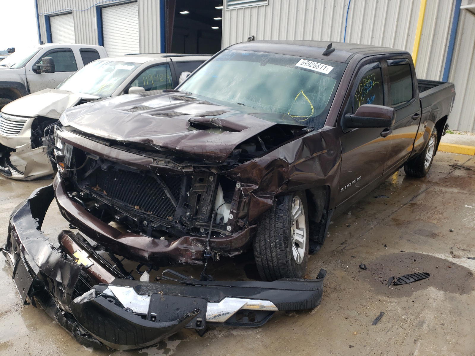 Photo 2 from auction – 2016 CHEVROLET SILVERADO with VIN 3GCUKREC9GG210749