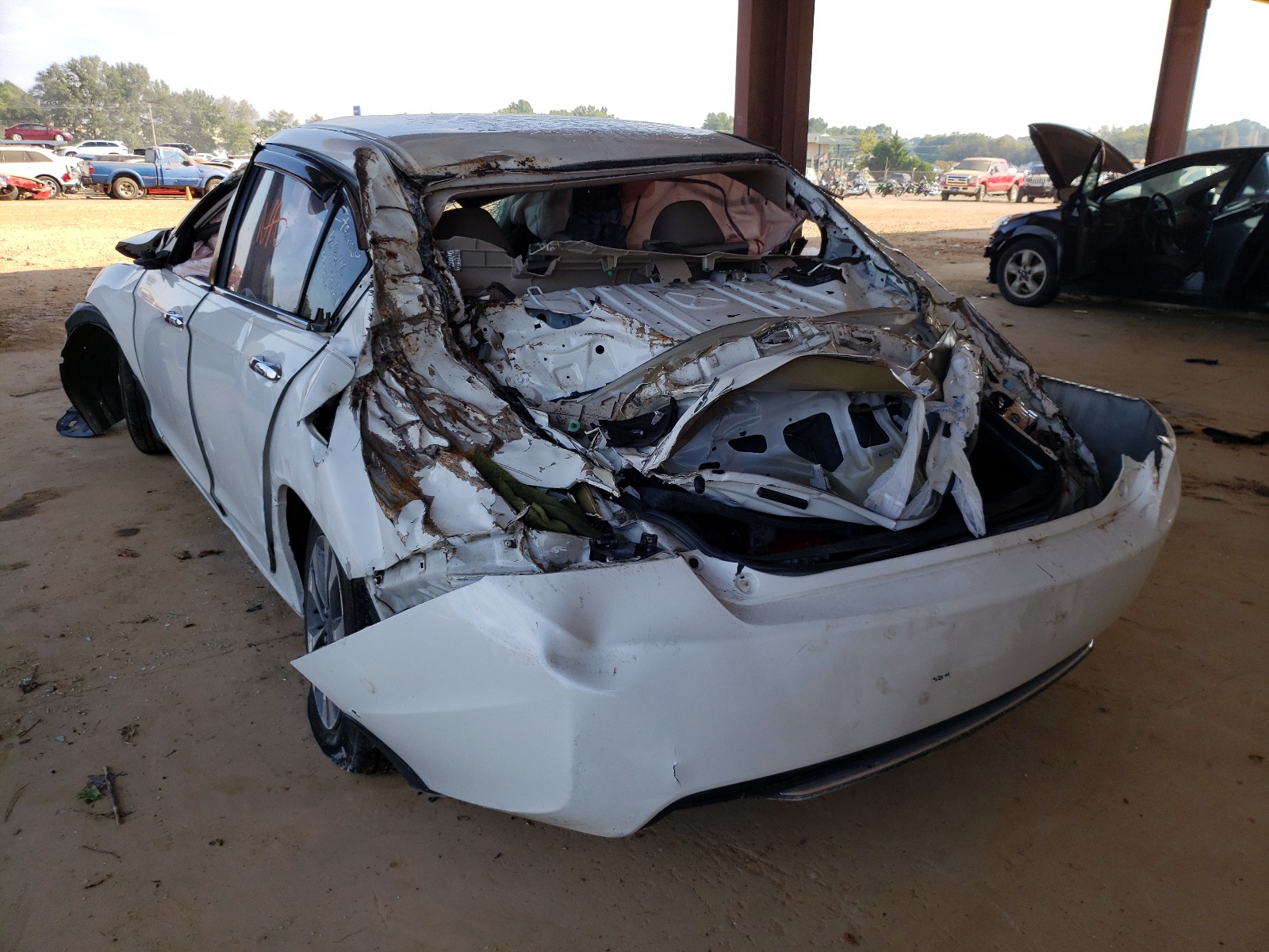 Photo 3 from auction – 2014 HONDA ACCORD LX with VIN 1HGCR2F38EA261704
