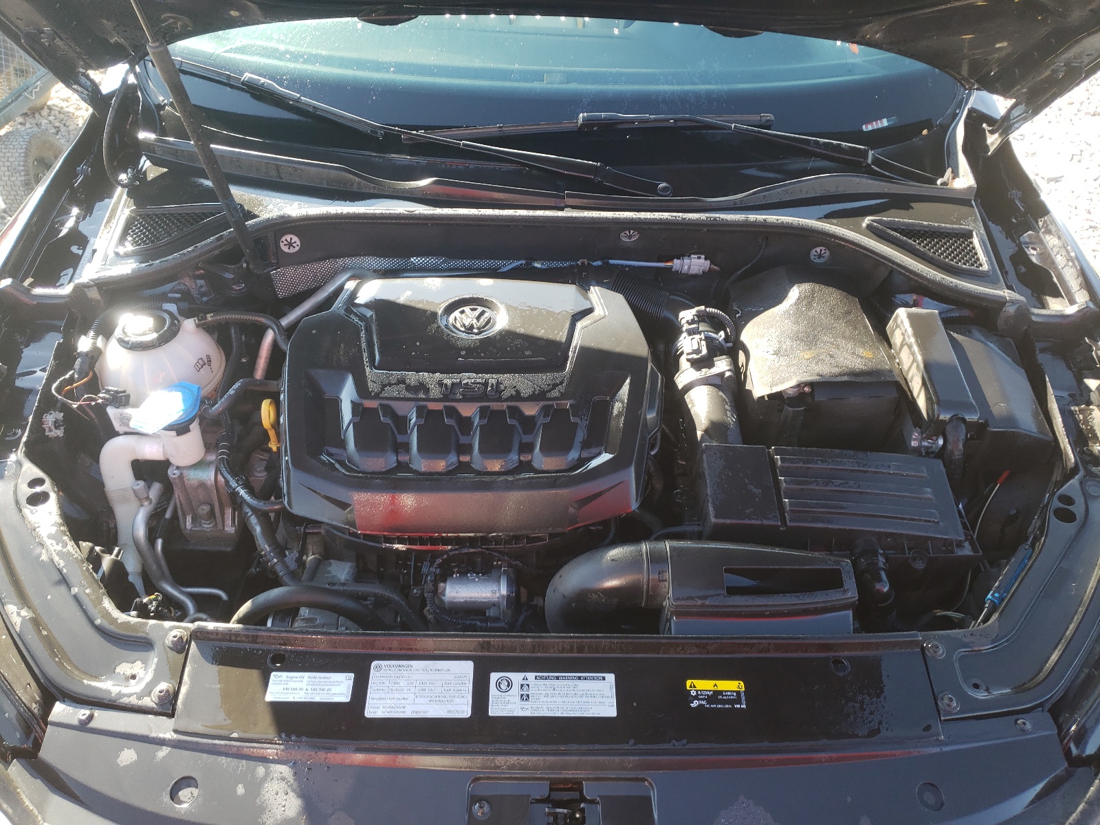 Photo 7 from auction – 2018 VOLKSWAGEN PASSAT S with VIN 1VWAA7A32JC017737