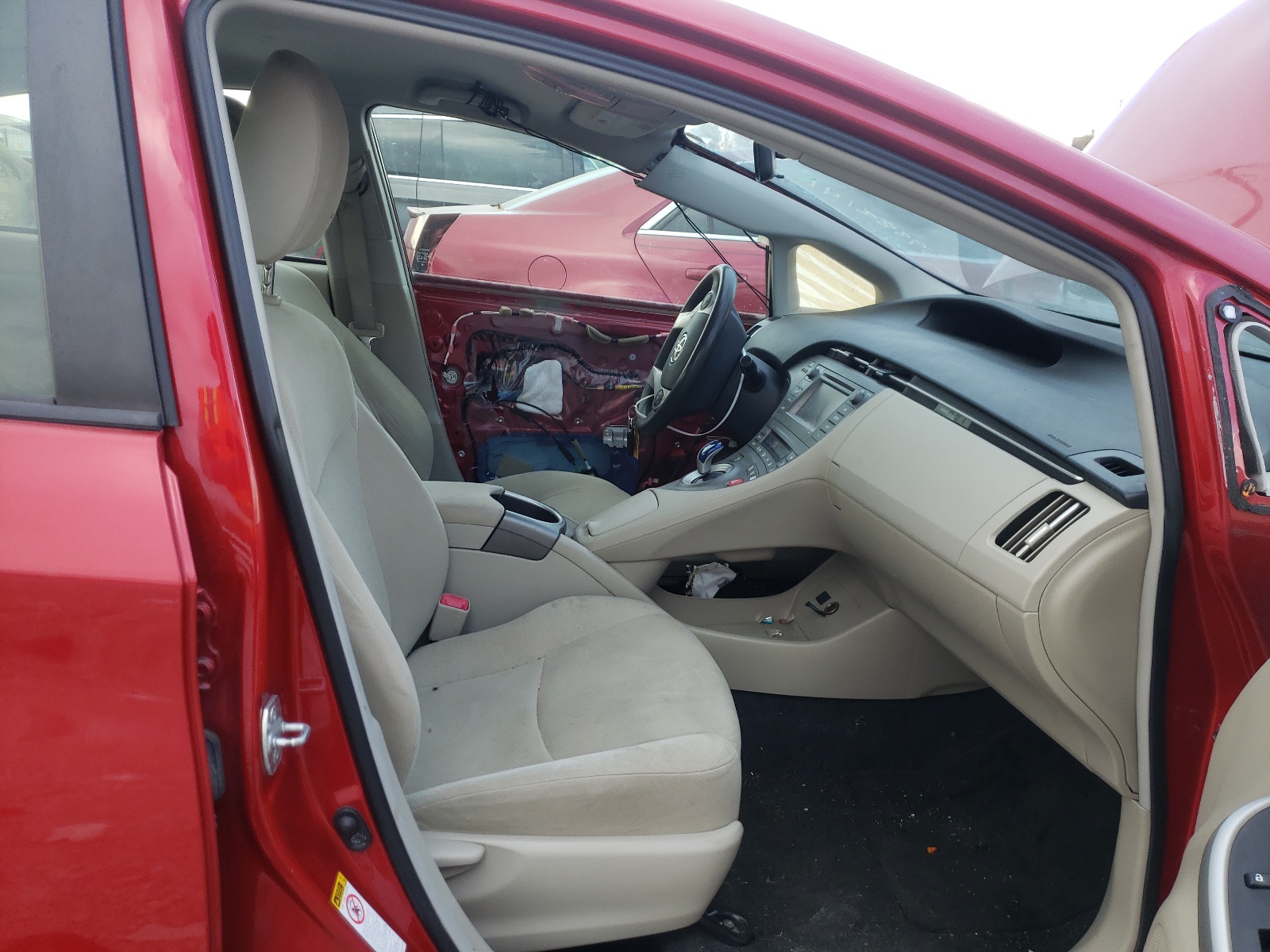 Photo 5 from auction – 2013 TOYOTA PRIUS with VIN JTDKN3DU0D5638024