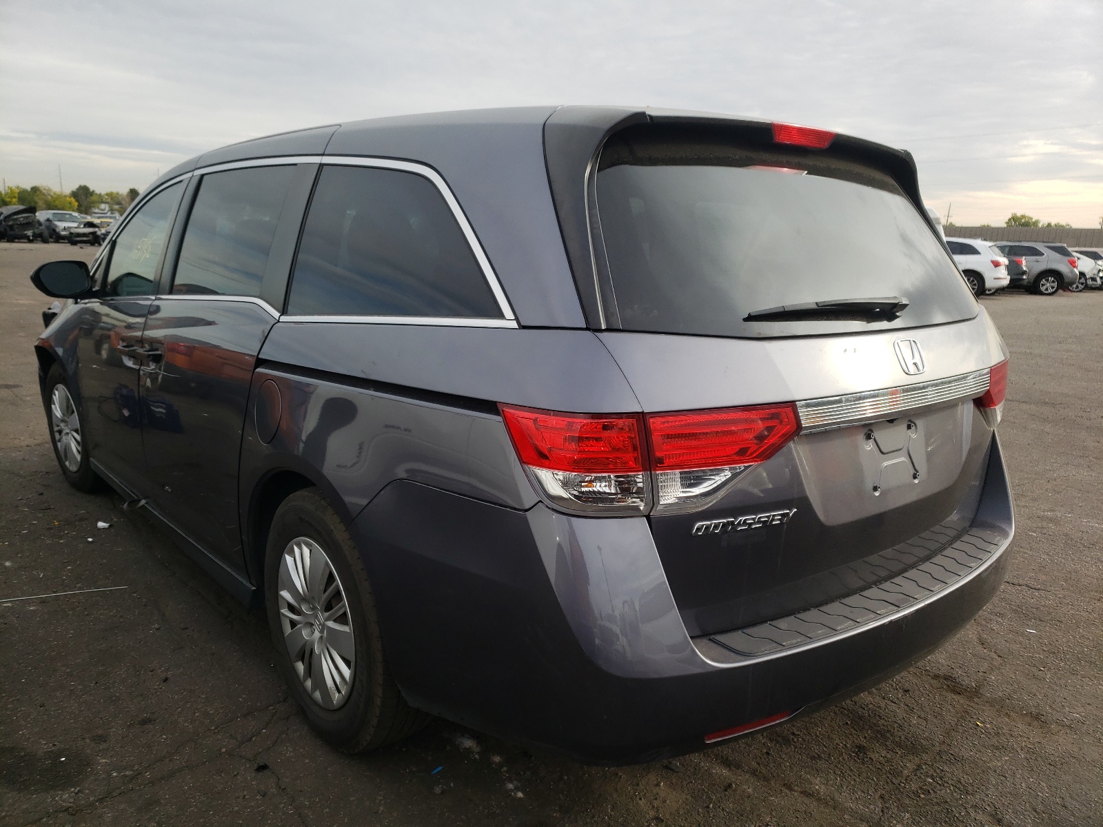 Photo 3 from auction – 2015 HONDA ODYSSEY LX with VIN 5FNRL5H25FB062909