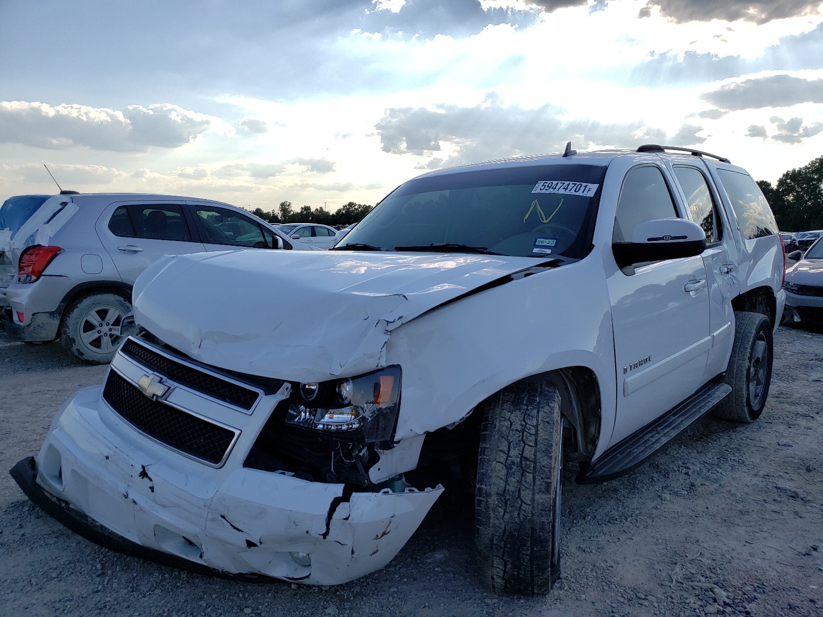 Photo 2 from auction – 2007 CHEVROLET TAHOE C150 with VIN 1GNFC13047R330871