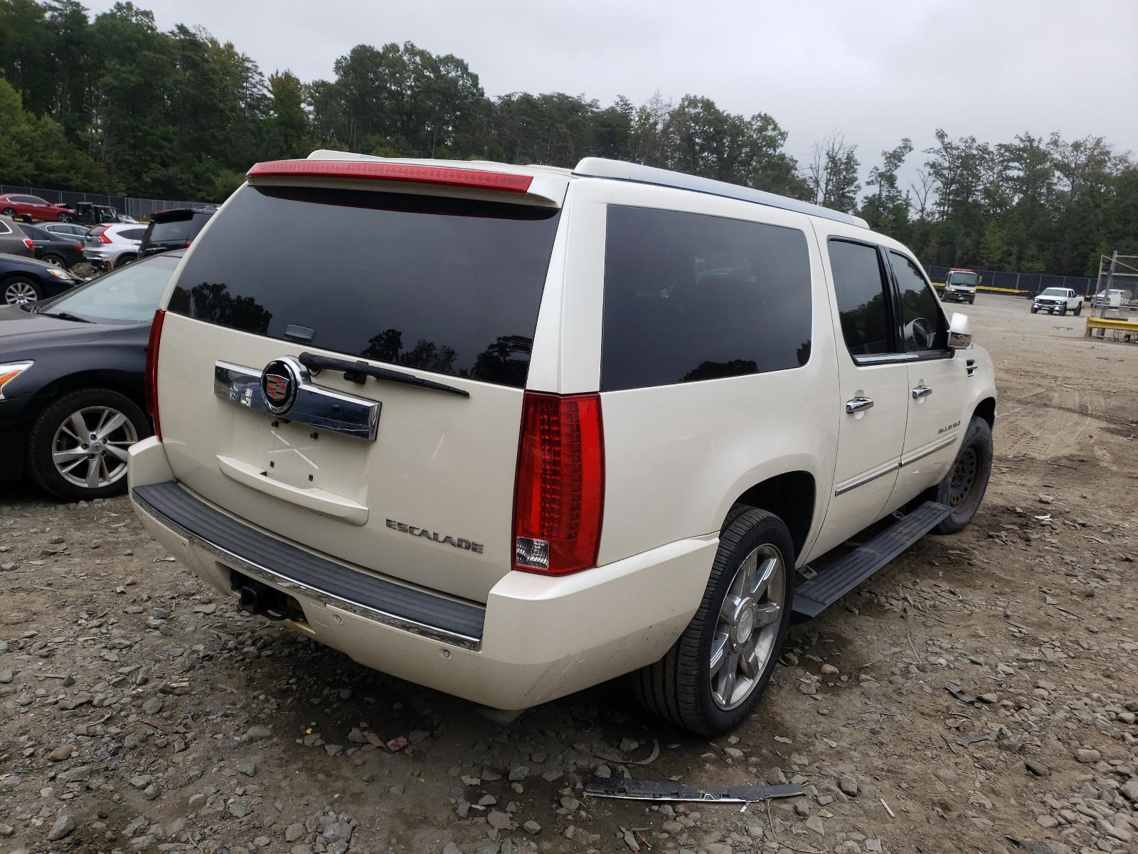 Photo 4 from auction – 2008 CADILLAC ESCALADE E with VIN 1GYFK66848R222370