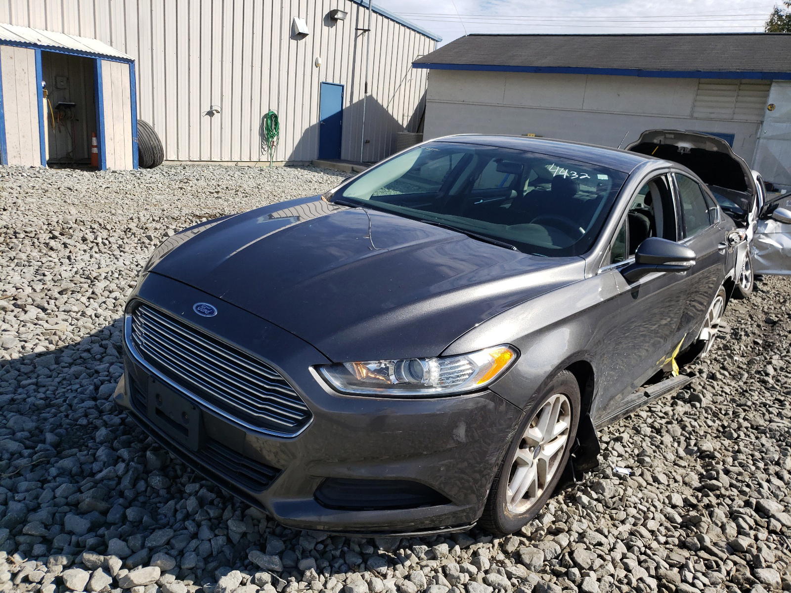 Photo 2 from auction – 2016 FORD FUSION SE with VIN 3FA6P0H76GR294432