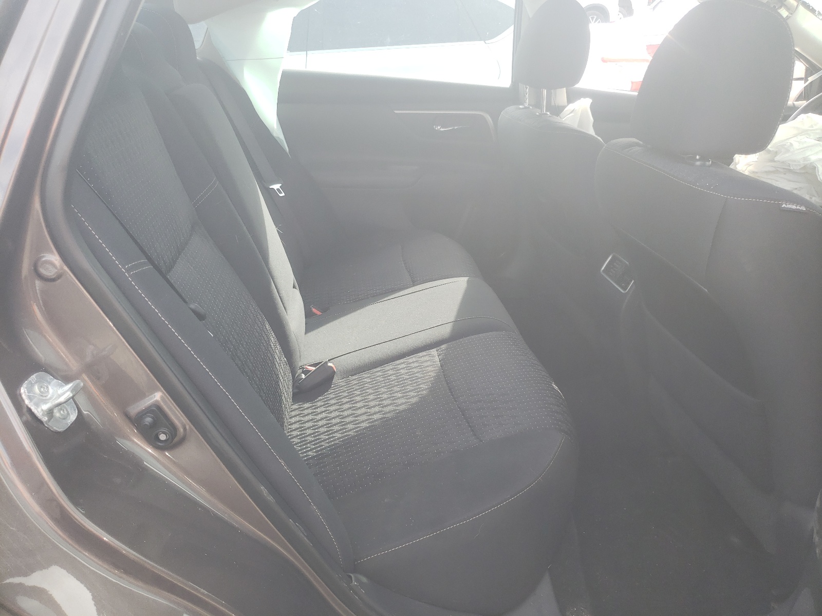 Photo 6 from auction – 2017 NISSAN ALTIMA 2.5 with VIN 1N4AL3AP5HC172260