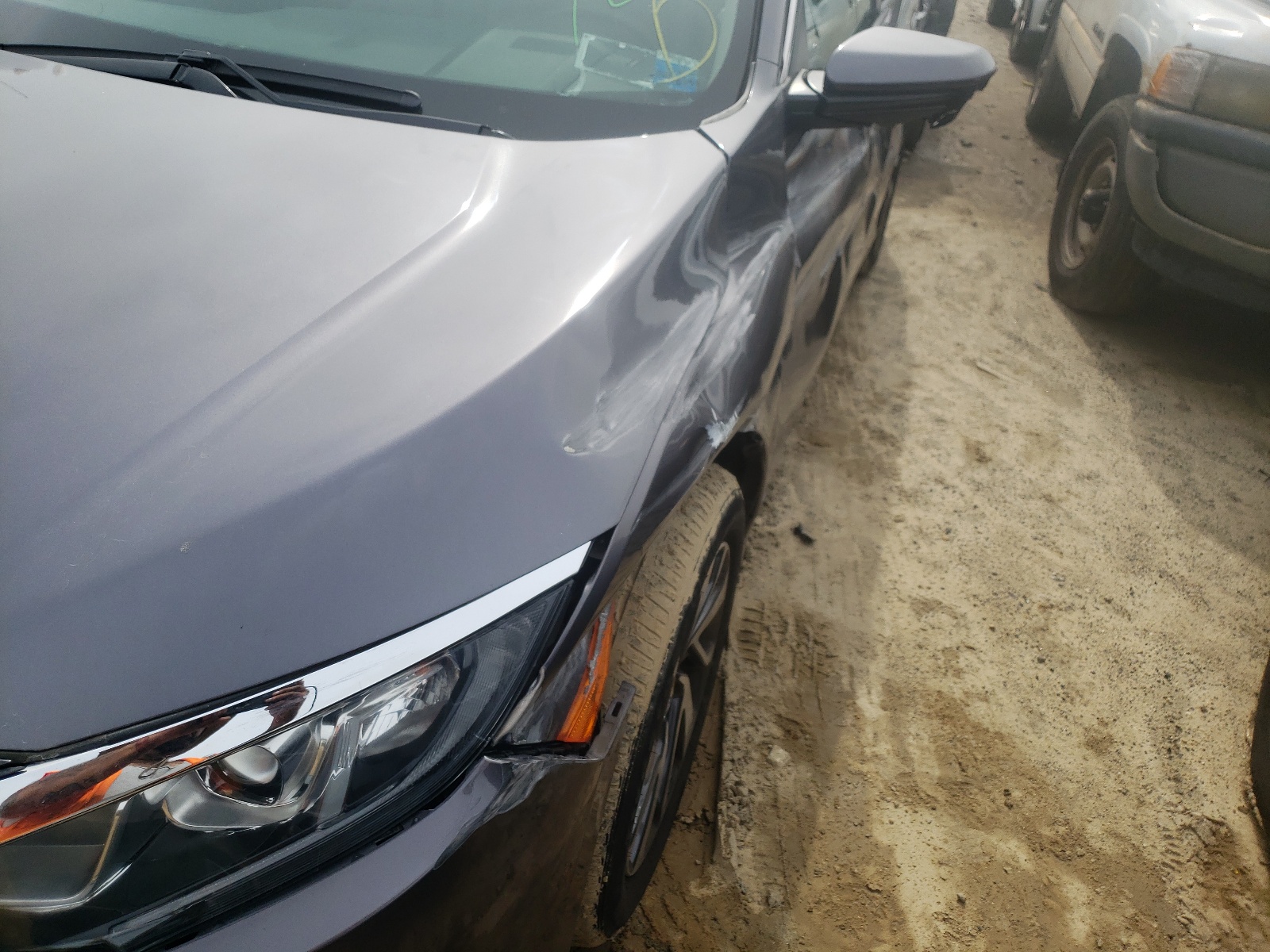 Photo 9 from auction – 2018 HONDA CIVIC EX with VIN 2HGFC2F73JH548364