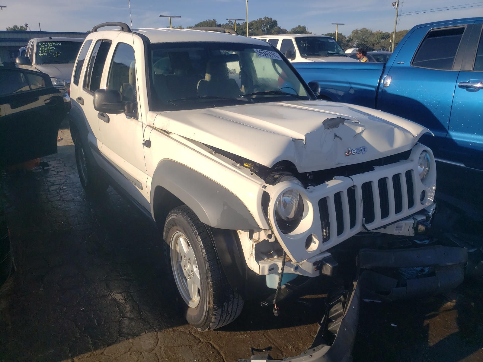 Photo 1 from auction – 2006 JEEP LIBERTY SP with VIN 1J4GL48K46W128356