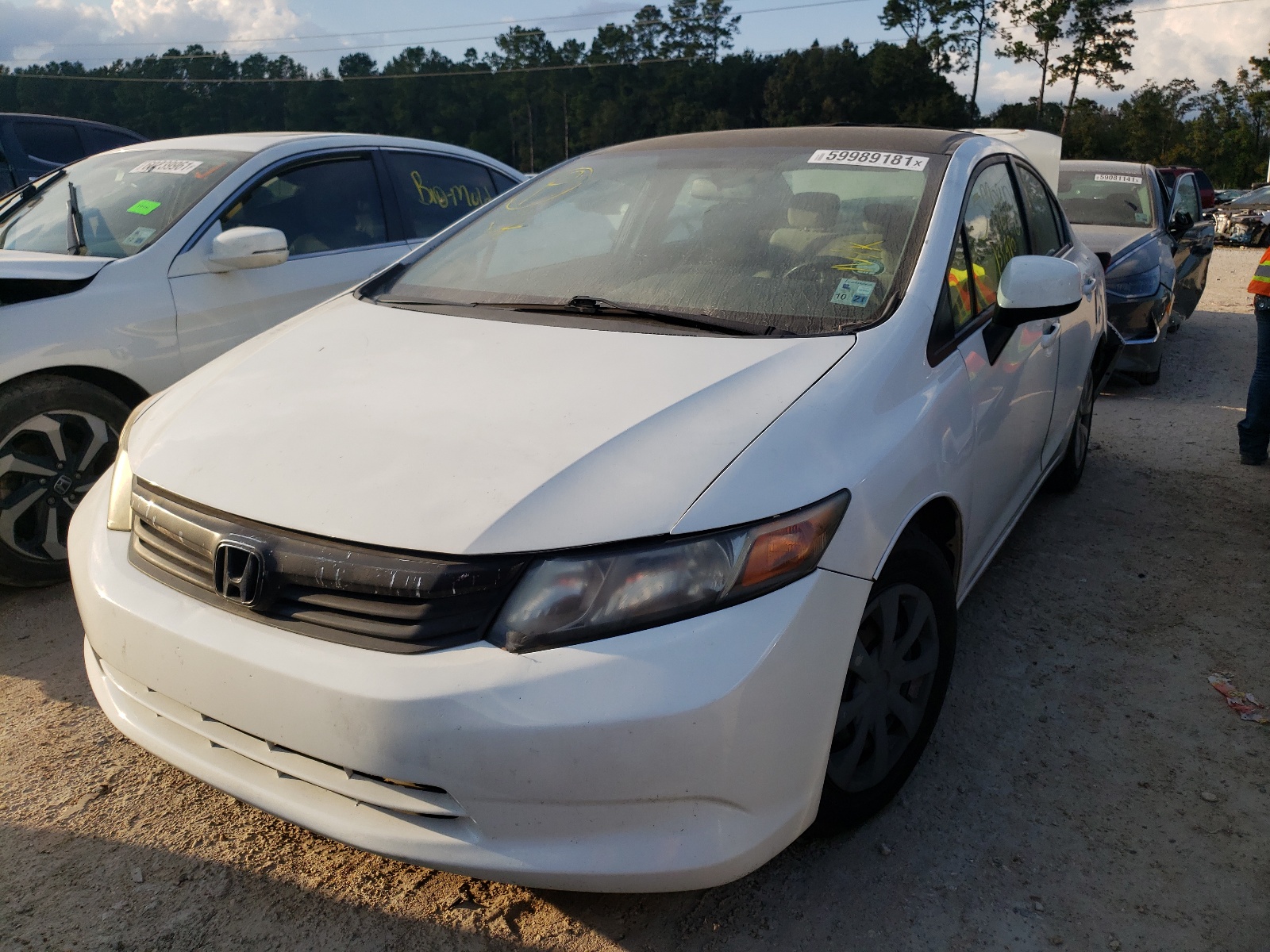 Zdjęcie 2 z aukcji – 2012 HONDA CIVIC LX z VIN 19XFB2F5XCE067199
