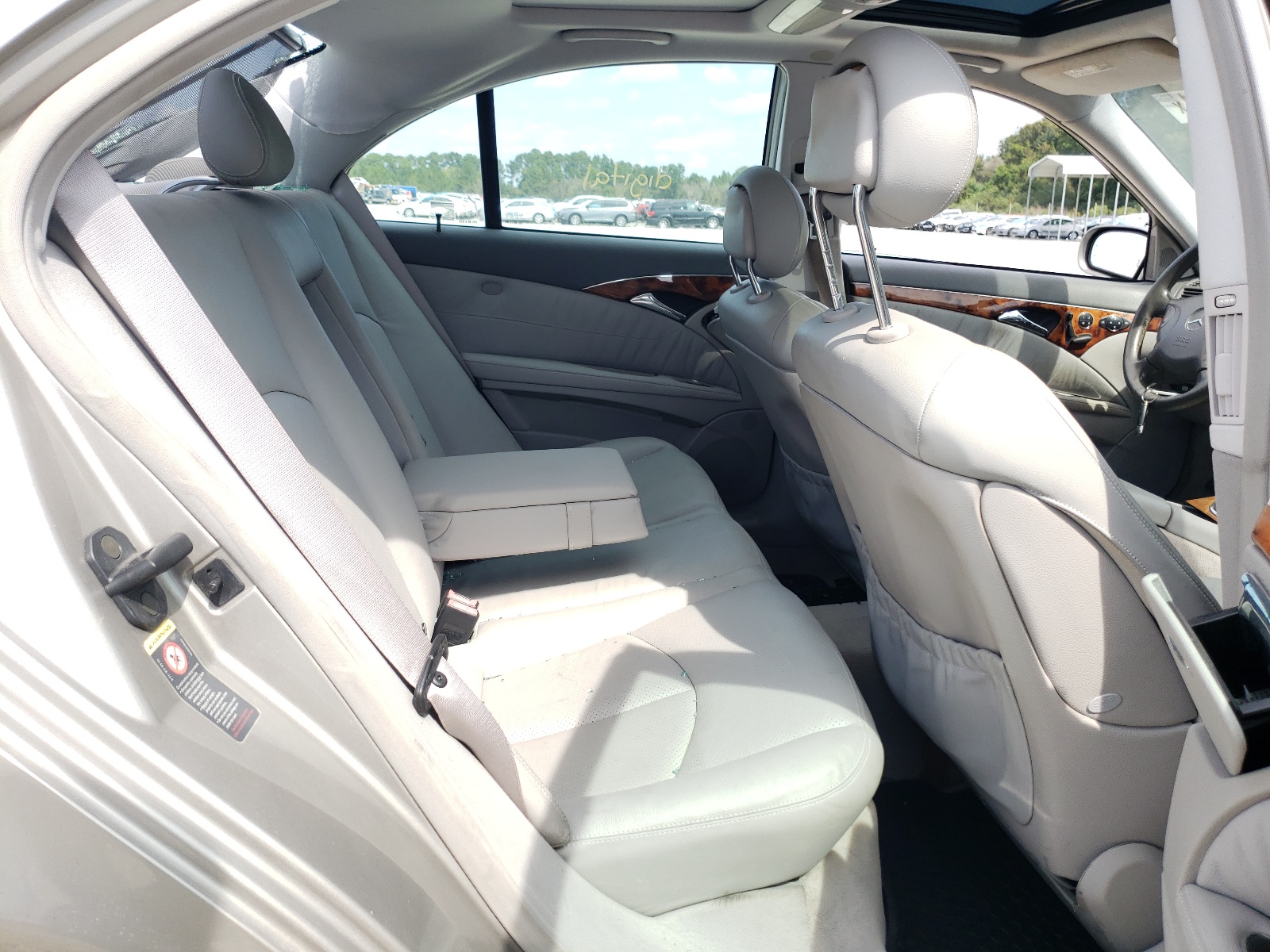 Photo 6 from auction – 2003 MERCEDES-BENZ E 500 with VIN WDBUF70J13A118752