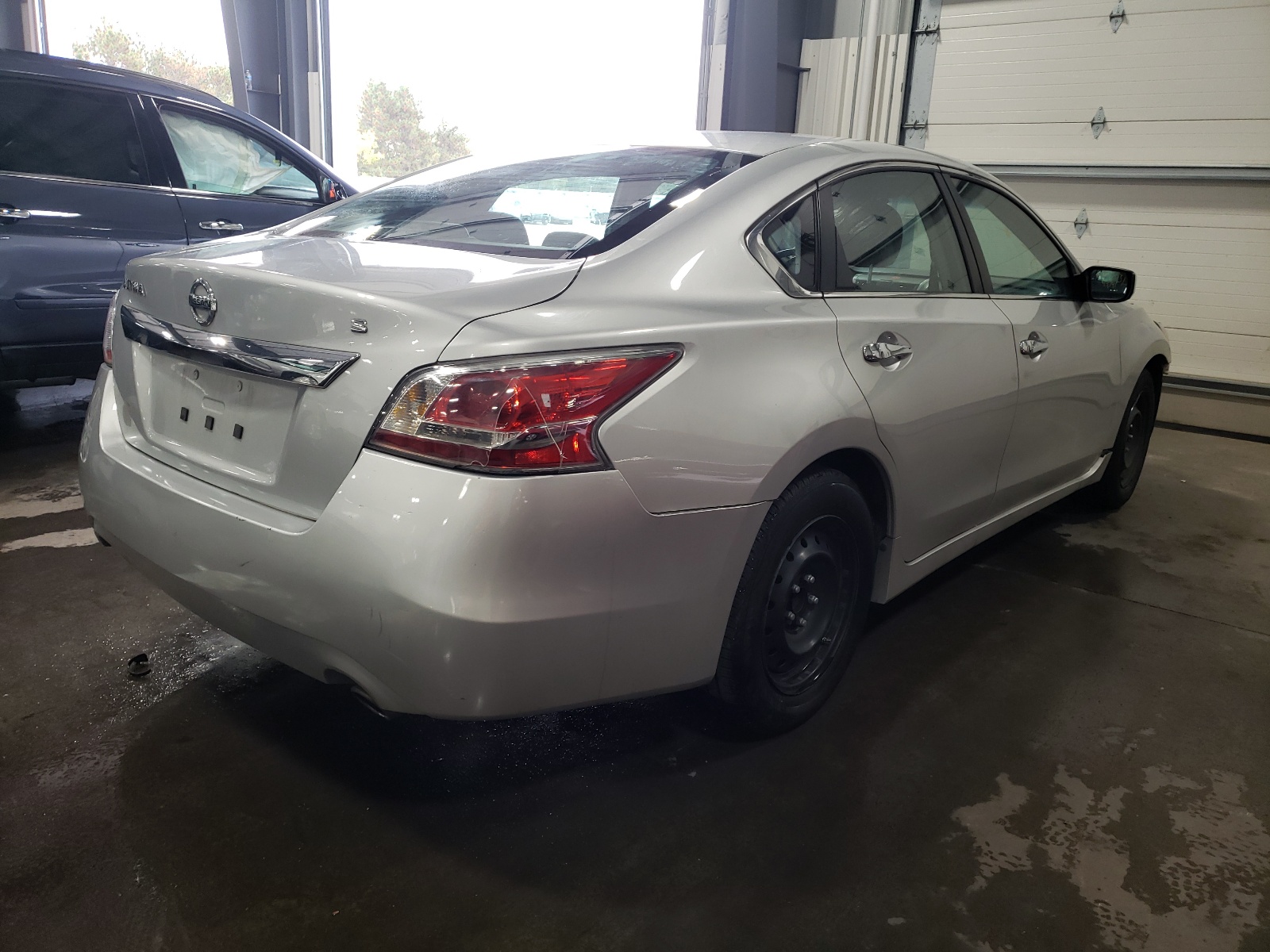 Photo 4 from auction – 2015 NISSAN ALTIMA 2.5 with VIN 1N4AL3APXFC291967