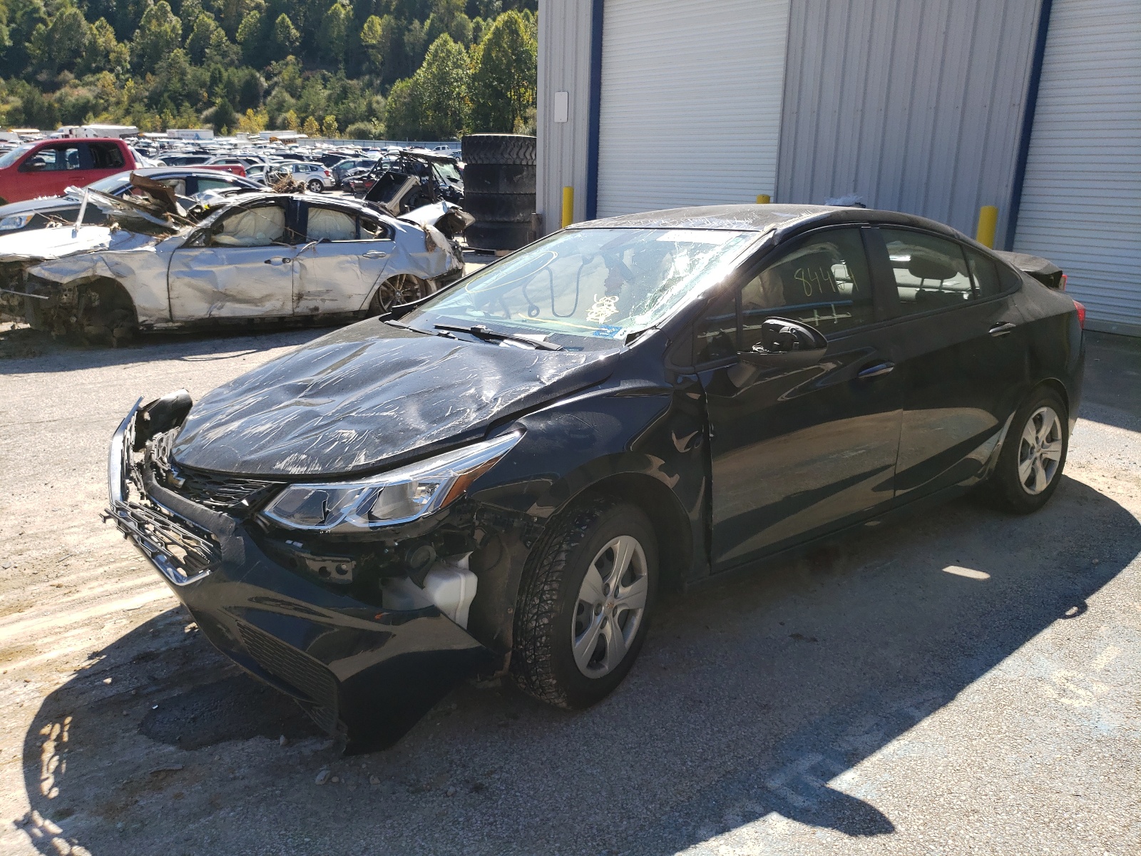 Photo 2 from auction – 2016 CHEVROLET CRUZE LS with VIN 1G1BC5SM6G7241522