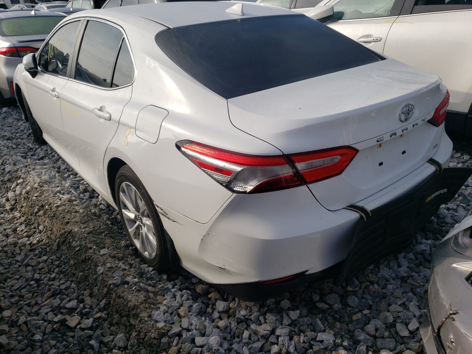 Photo 3 from auction – 2020 TOYOTA CAMRY LE with VIN 4T1C11AK2LU335298