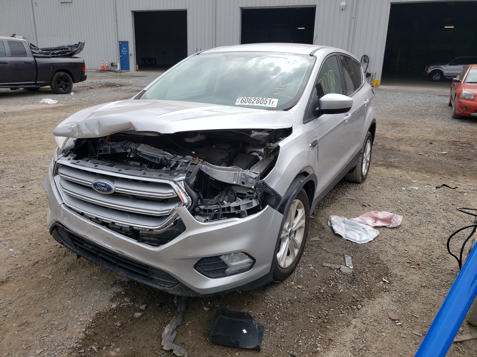 Photo 2 from auction – 2017 FORD ESCAPE SE with VIN 1FMCU0GD3HUA99312