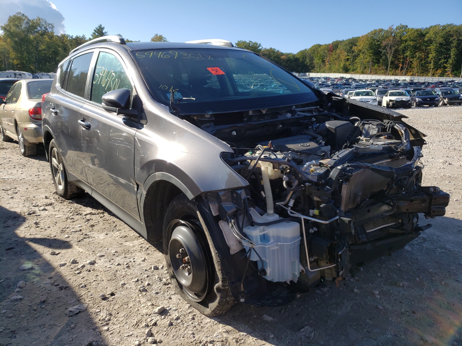 Photo 1 from auction – 2015 TOYOTA RAV4 XLE with VIN 2T3RFREVXFW290461