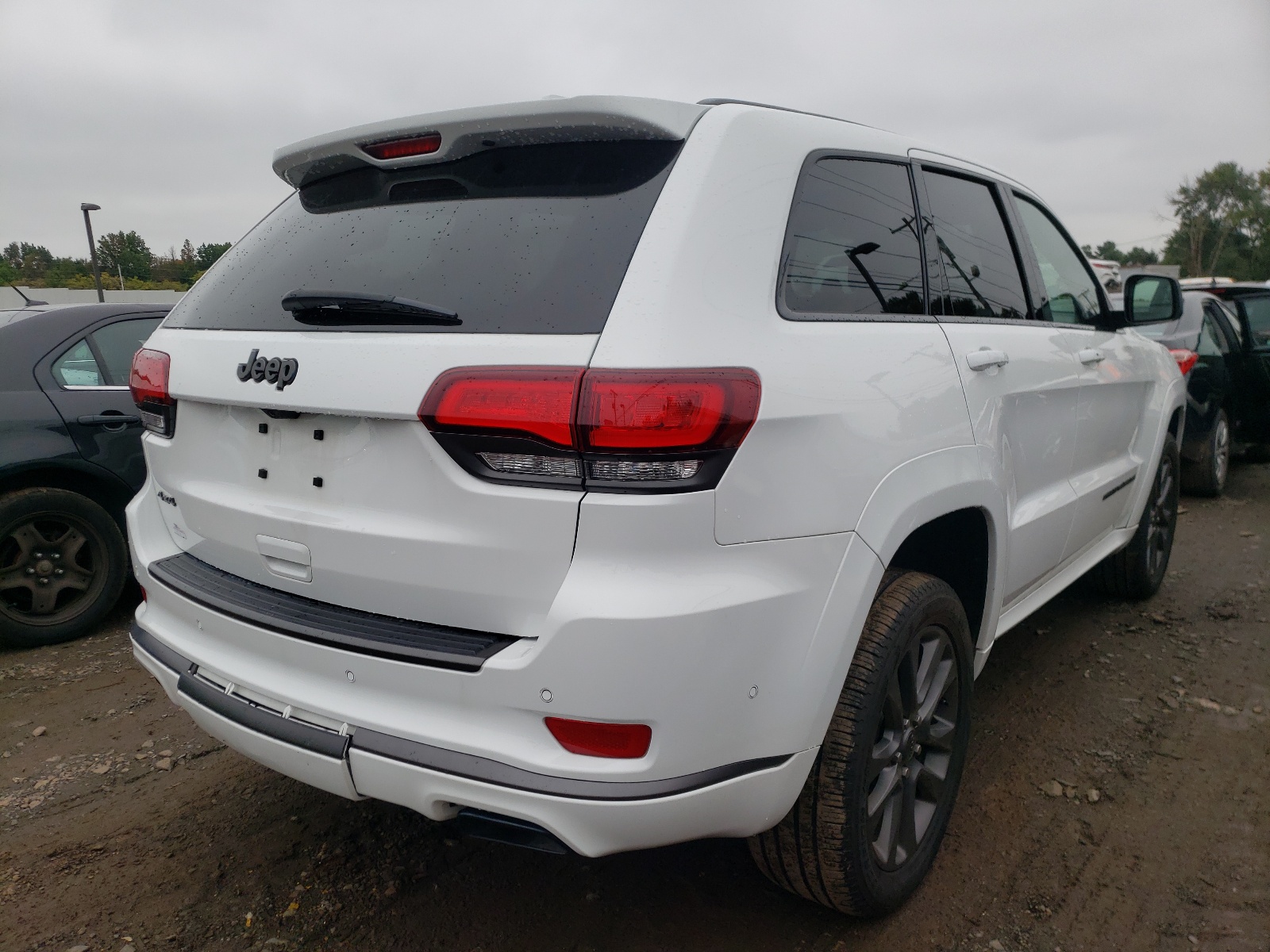 Photo 4 from auction – 2019 JEEP GRAND CHER with VIN 1C4RJFCG7KC595608