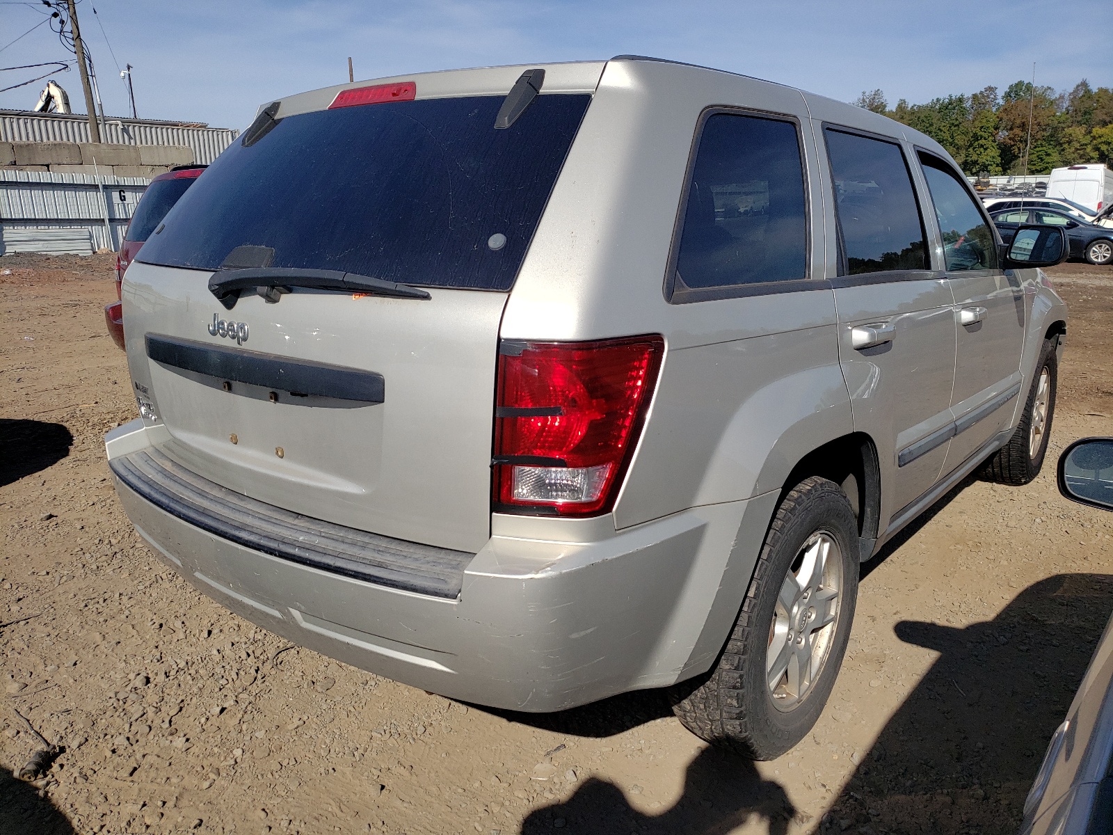 Photo 4 from auction – 2007 JEEP GRAND CHER with VIN 1J8GR48K57C597214