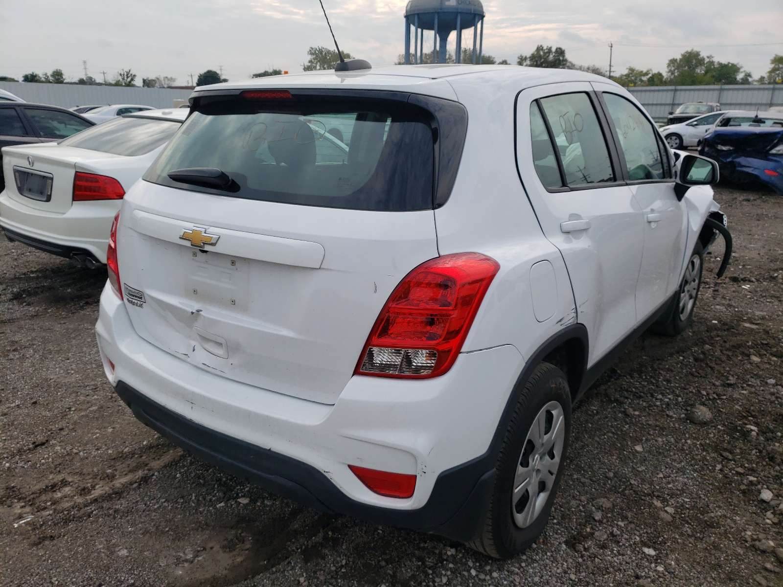 Photo 4 from auction – 2018 CHEVROLET TRAX LS with VIN 3GNCJKSB6JL387699