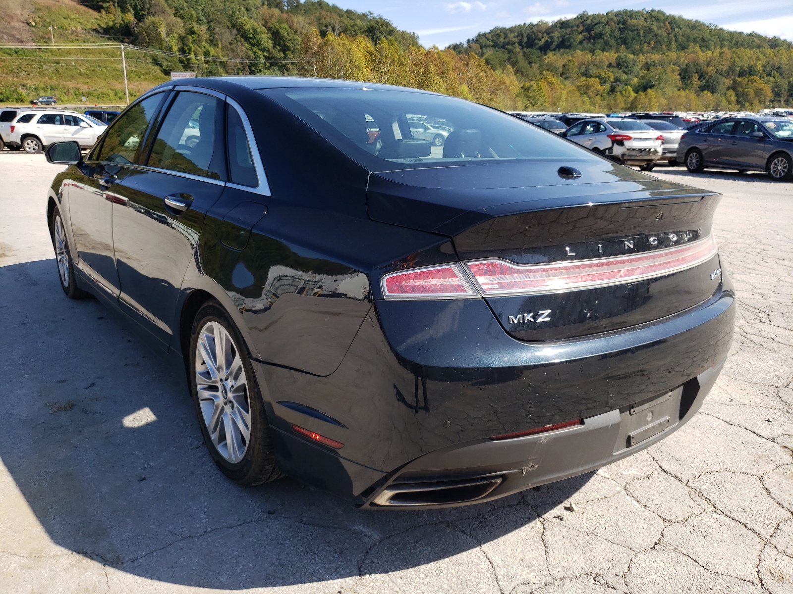 Photo 3 from auction – 2014 LINCOLN MKZ with VIN 3LN6L2J93ER801230