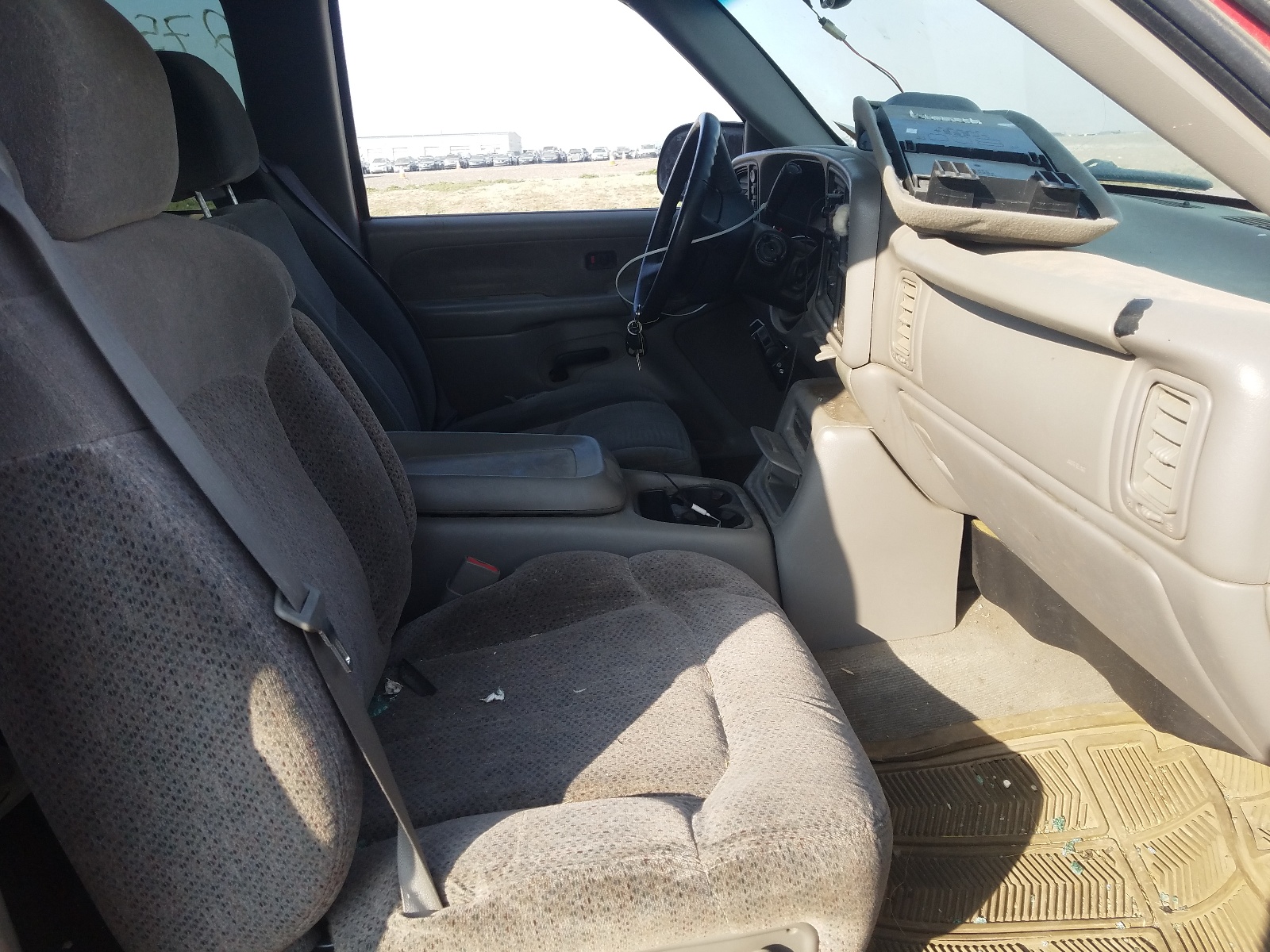 Photo 5 from auction – 1999 CHEVROLET SILVERADO with VIN 2GCEK19T7X1124431