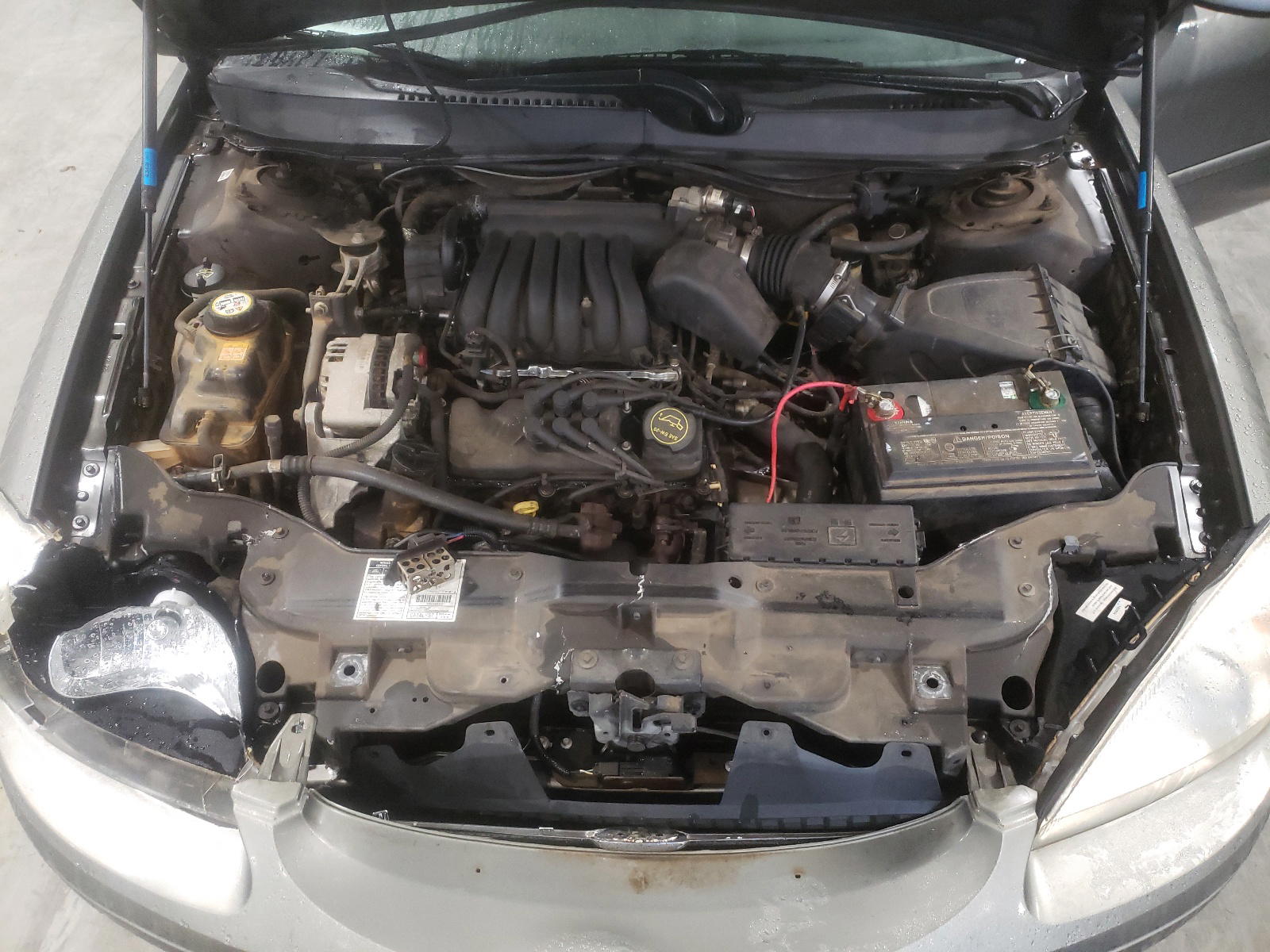 Photo 7 from auction – 2002 FORD TAURUS SE with VIN 1FAFP53U22G283454