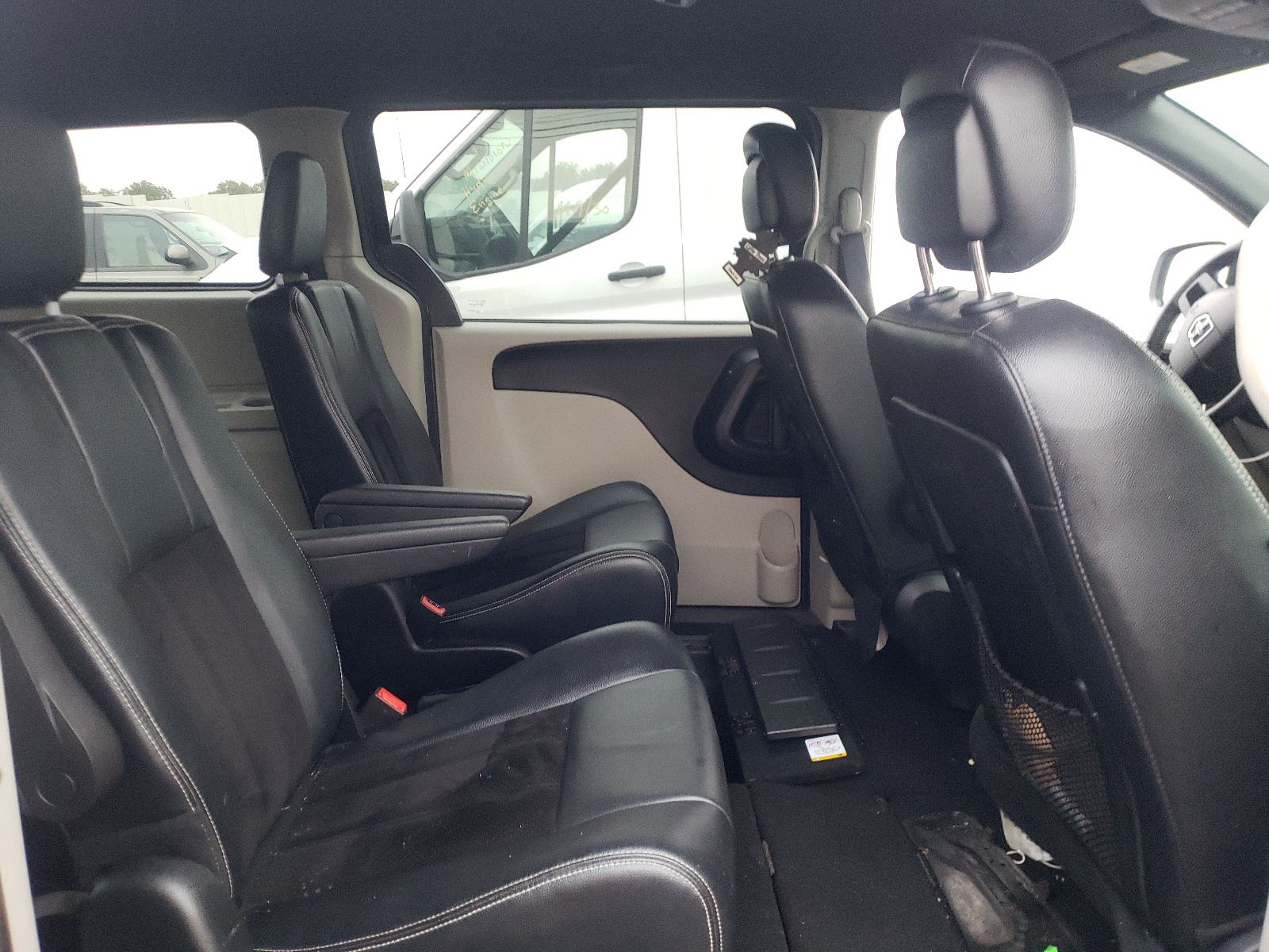 Zdjęcie 6 z aukcji – 2017 DODGE GRAND CARA z VIN 2C4RDGCG6HR735886