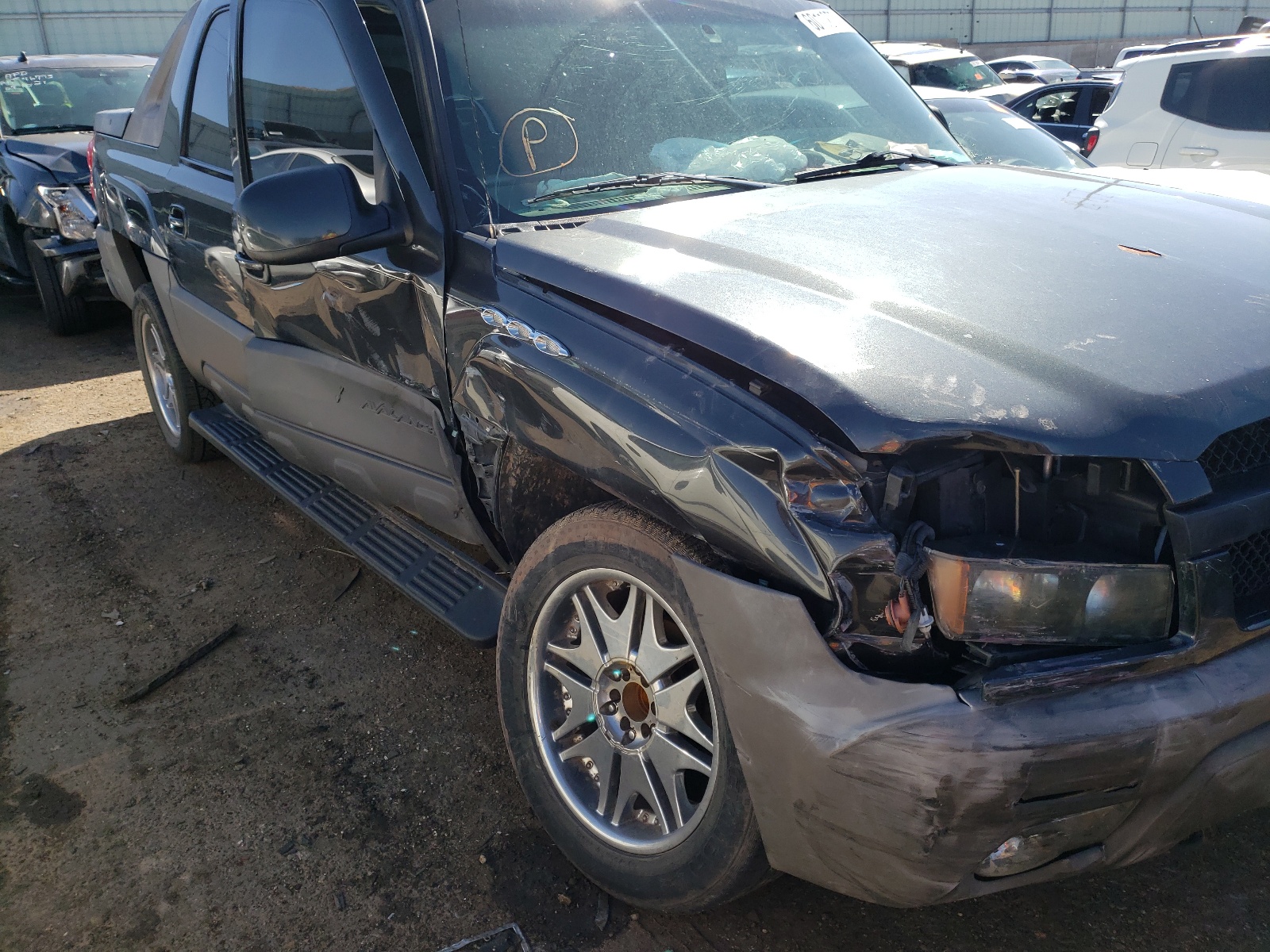 Photo 9 from auction – 2004 CHEVROLET AVALANCHE with VIN 3GNEC12T24G265733