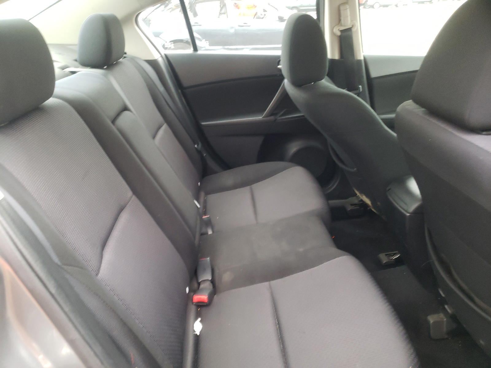 Photo 6 from auction – 2010 MAZDA 3 I with VIN JM1BL1SG6A1148150