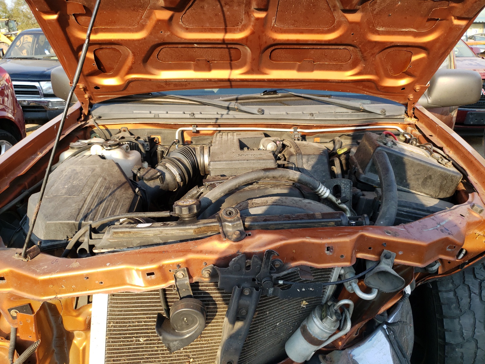 Photo 7 from auction – 2004 CHEVROLET COLORADO with VIN 1GCDT136548146674
