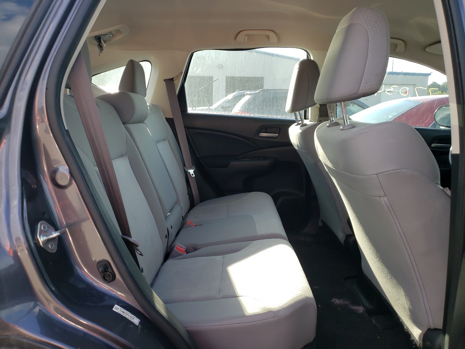 Photo 6 from auction – 2015 HONDA CR-V LX with VIN 3CZRM3H30FG704340