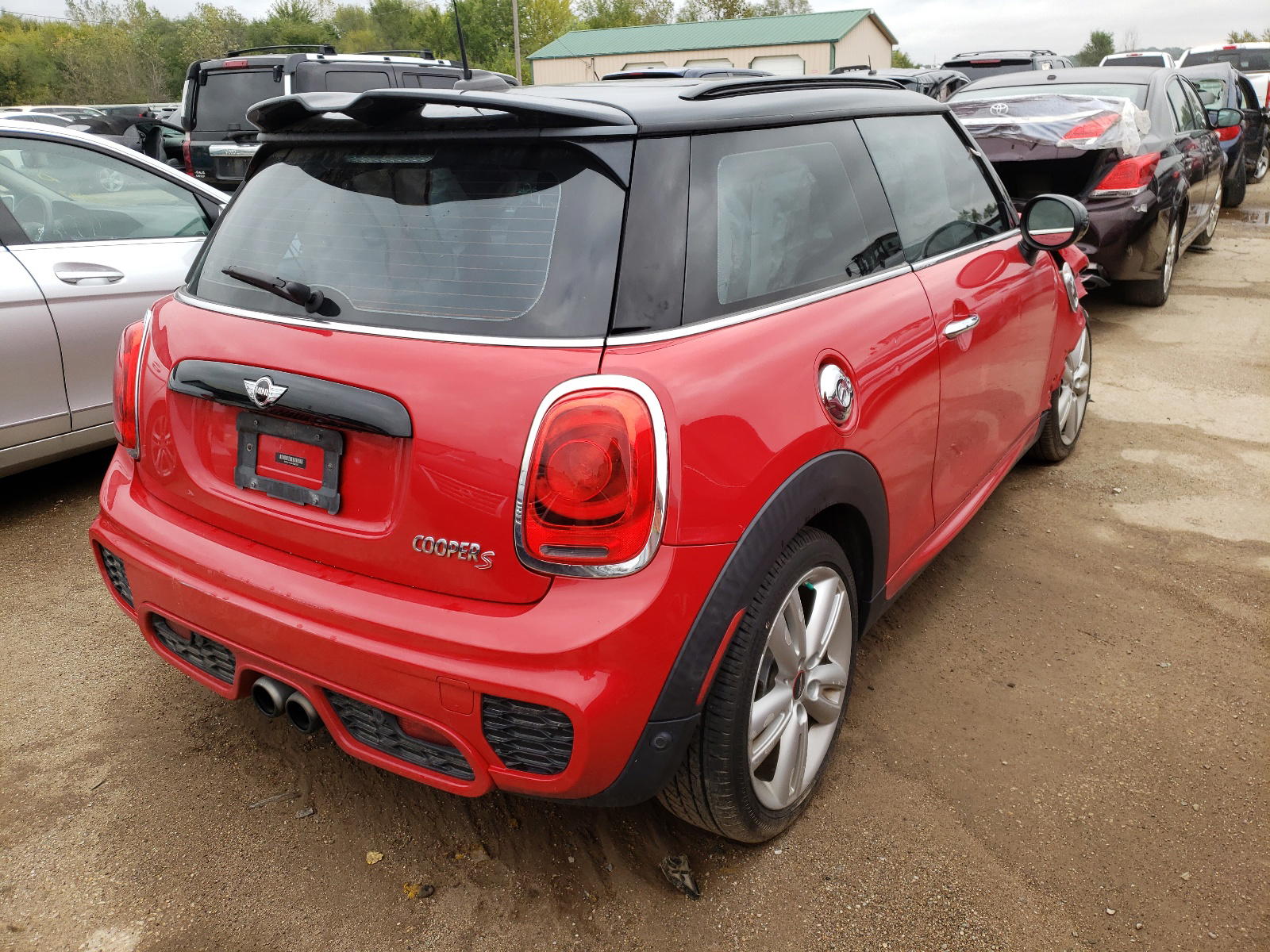 Photo 4 from auction – 2016 MINI COOPER S with VIN WMWXP7C53G3B92503