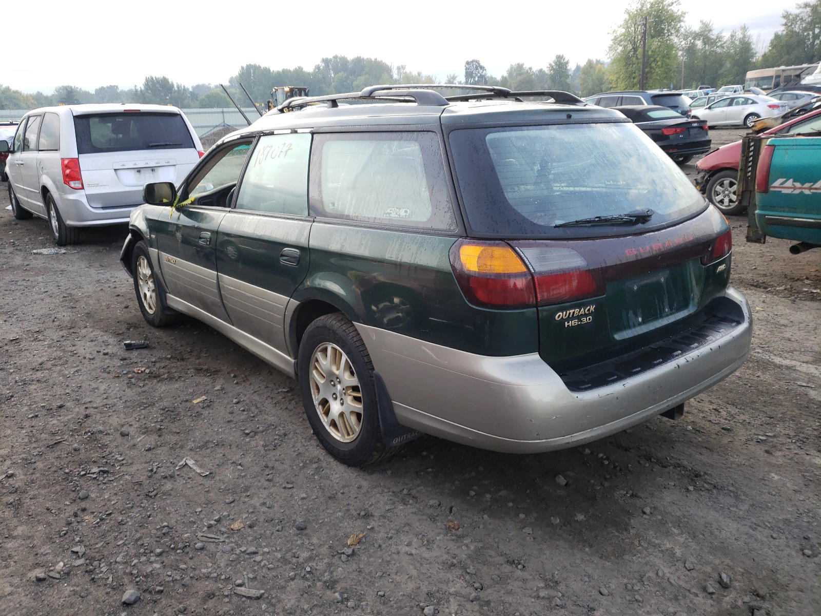 Photo 3 from auction – 2001 SUBARU LEGACY with VIN 4S3BH896517654170