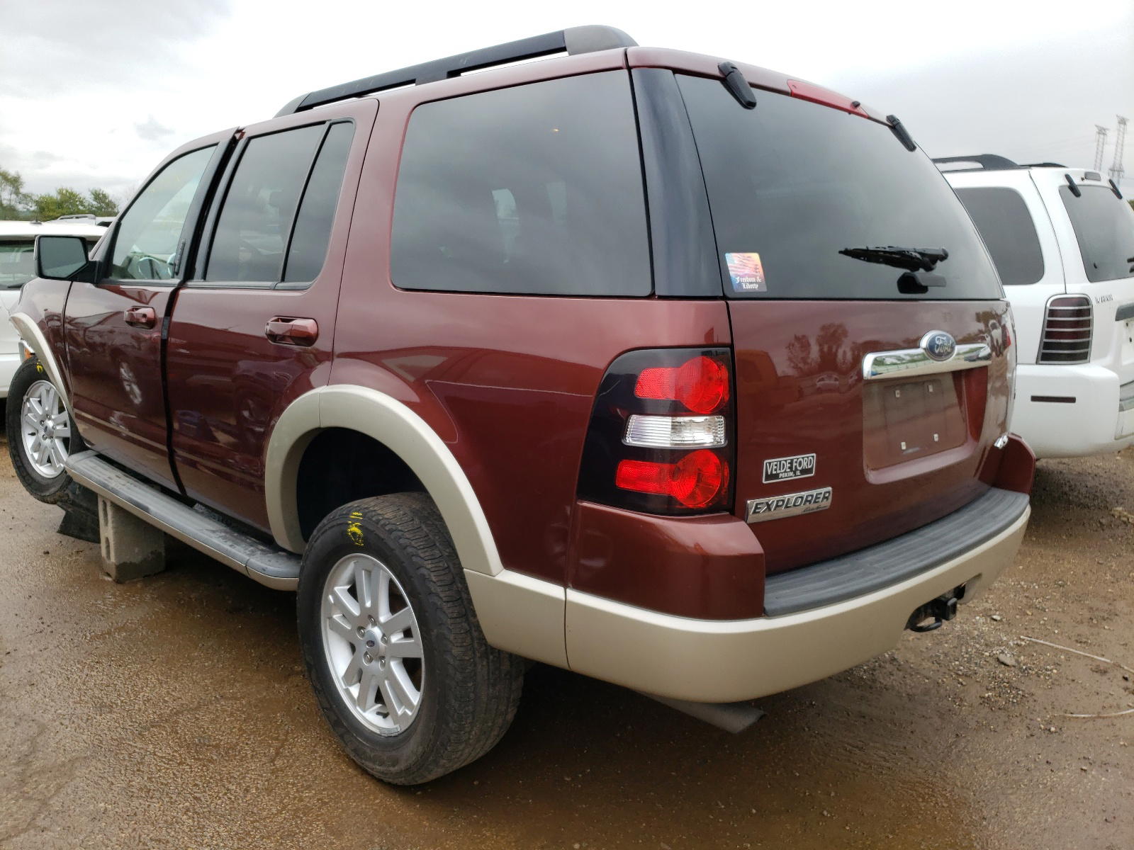 Photo 3 from auction – 2010 FORD EXPLORER E with VIN 1FMEU7EE8AUA40596