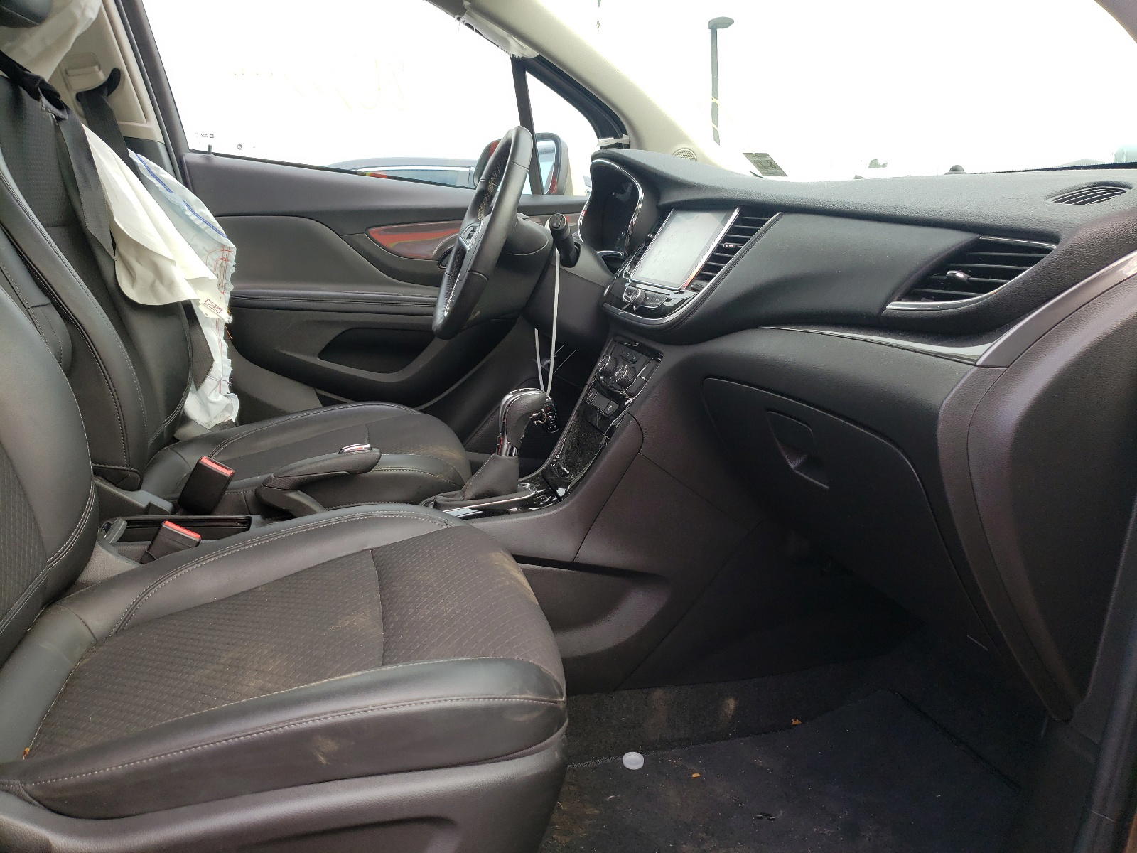 Photo 5 from auction – 2018 BUICK ENCORE SPO with VIN KL4CJ2SB7JB551773